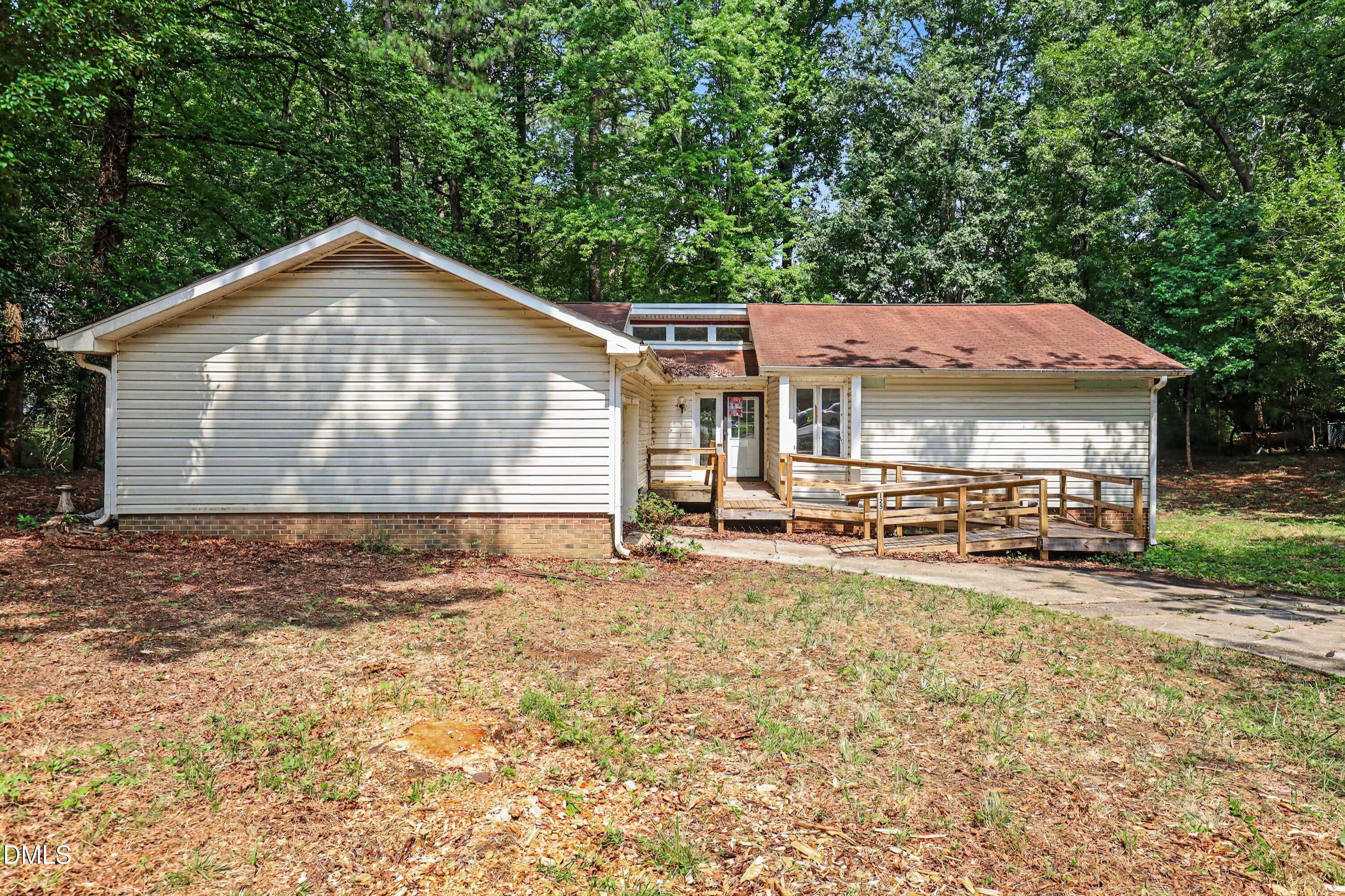 125 Red Bud Court