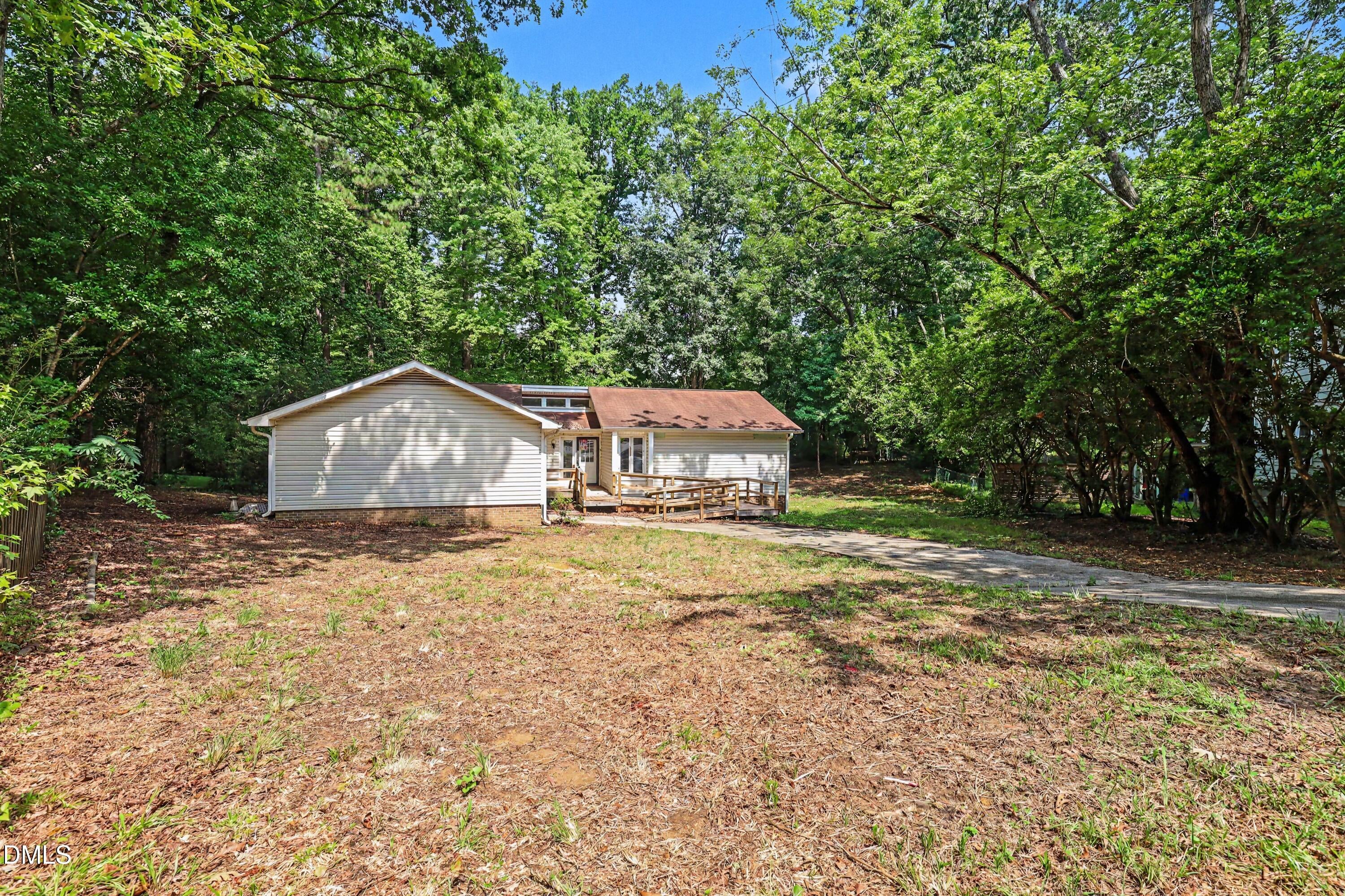 125 Red Bud Court