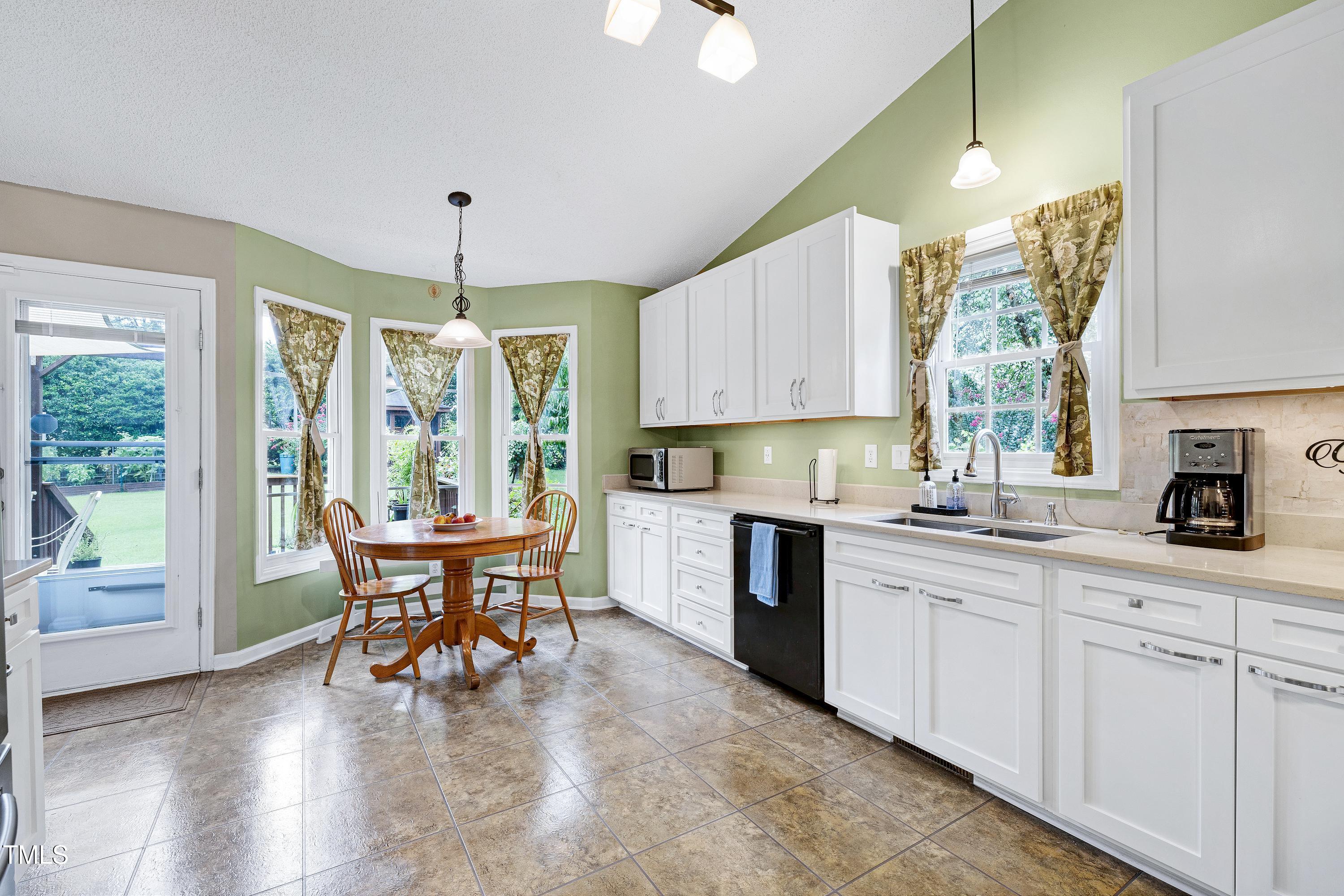 5304 Bentgrass Drive