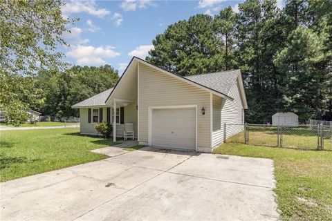 A home in Hope Mills