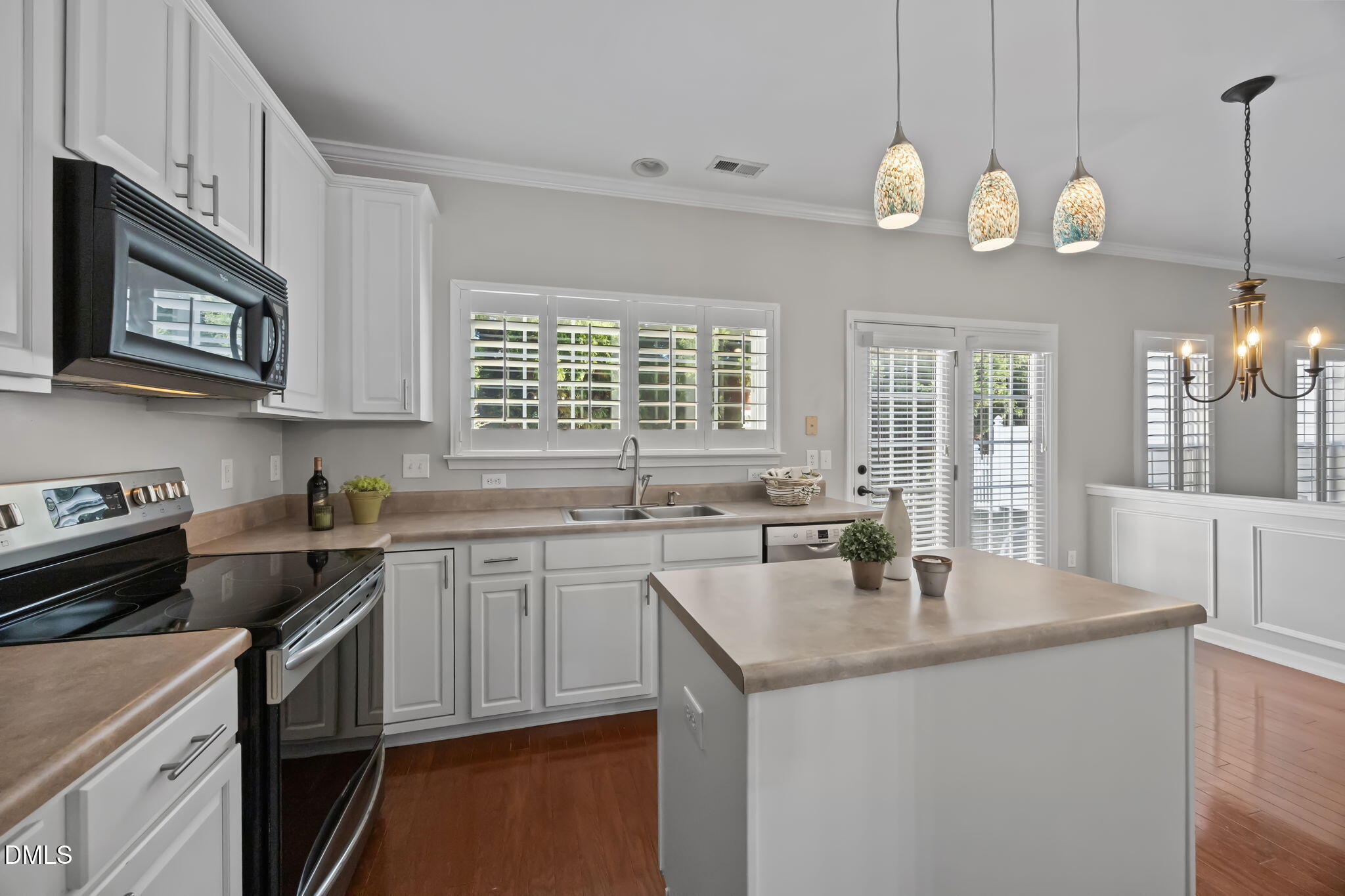 3428 Van Hessen Drive