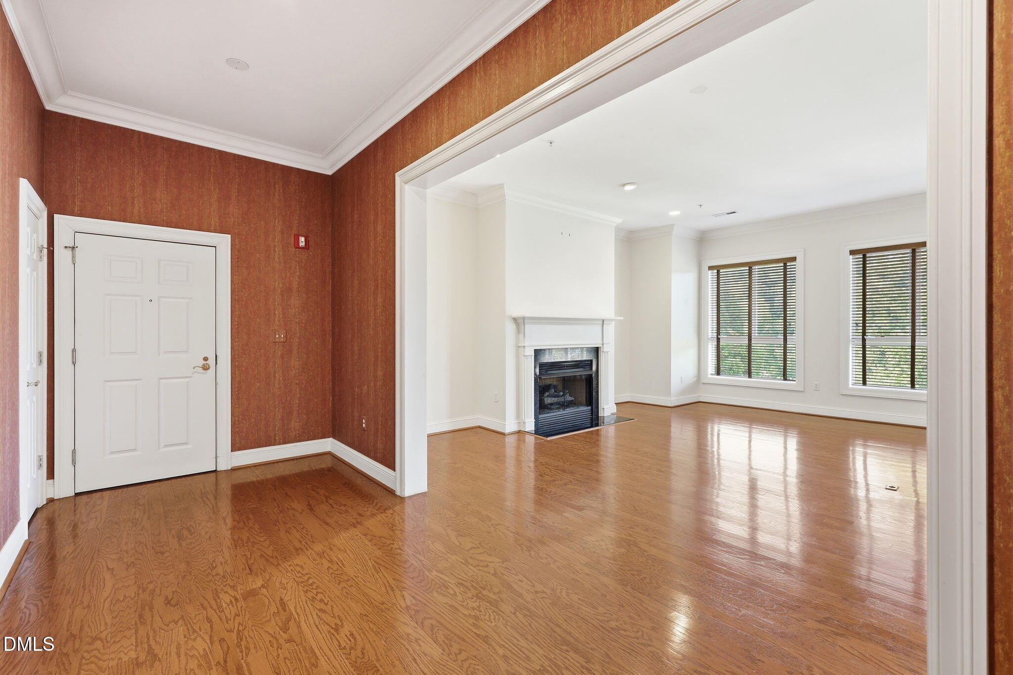 2801 Glenwood Gardens Lane 303