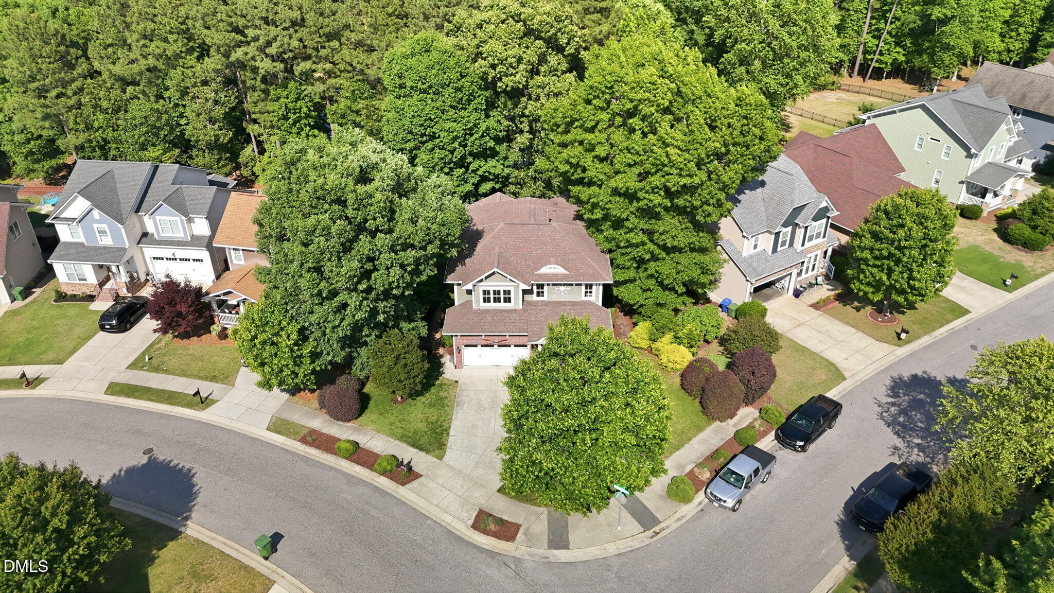 616 Lake Artesia Lane