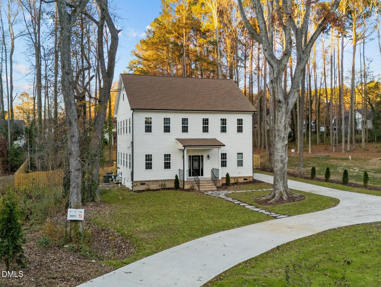 612 Lakeview Drive