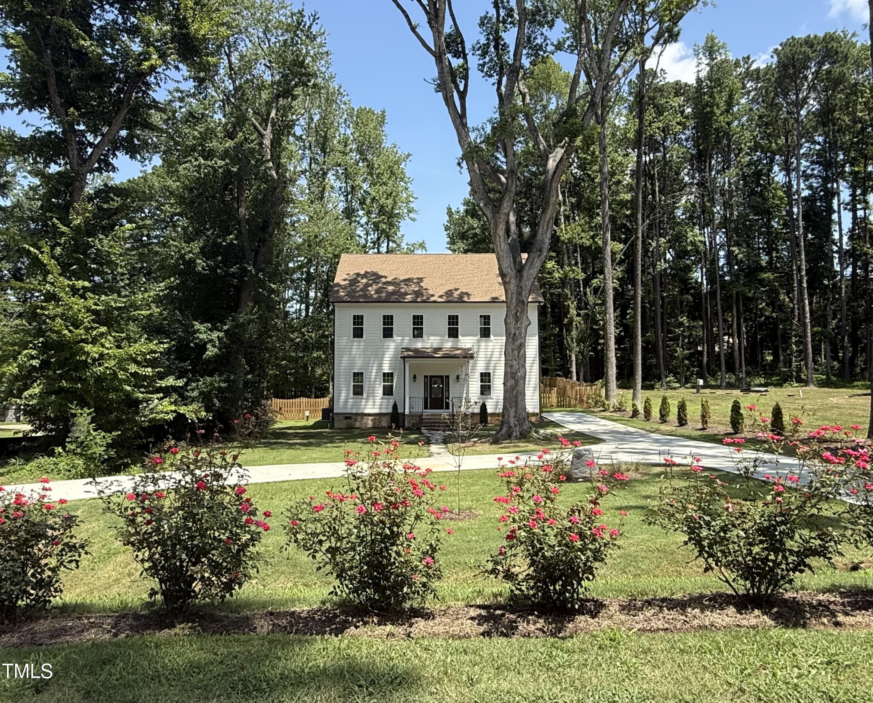 612 Lakeview Drive