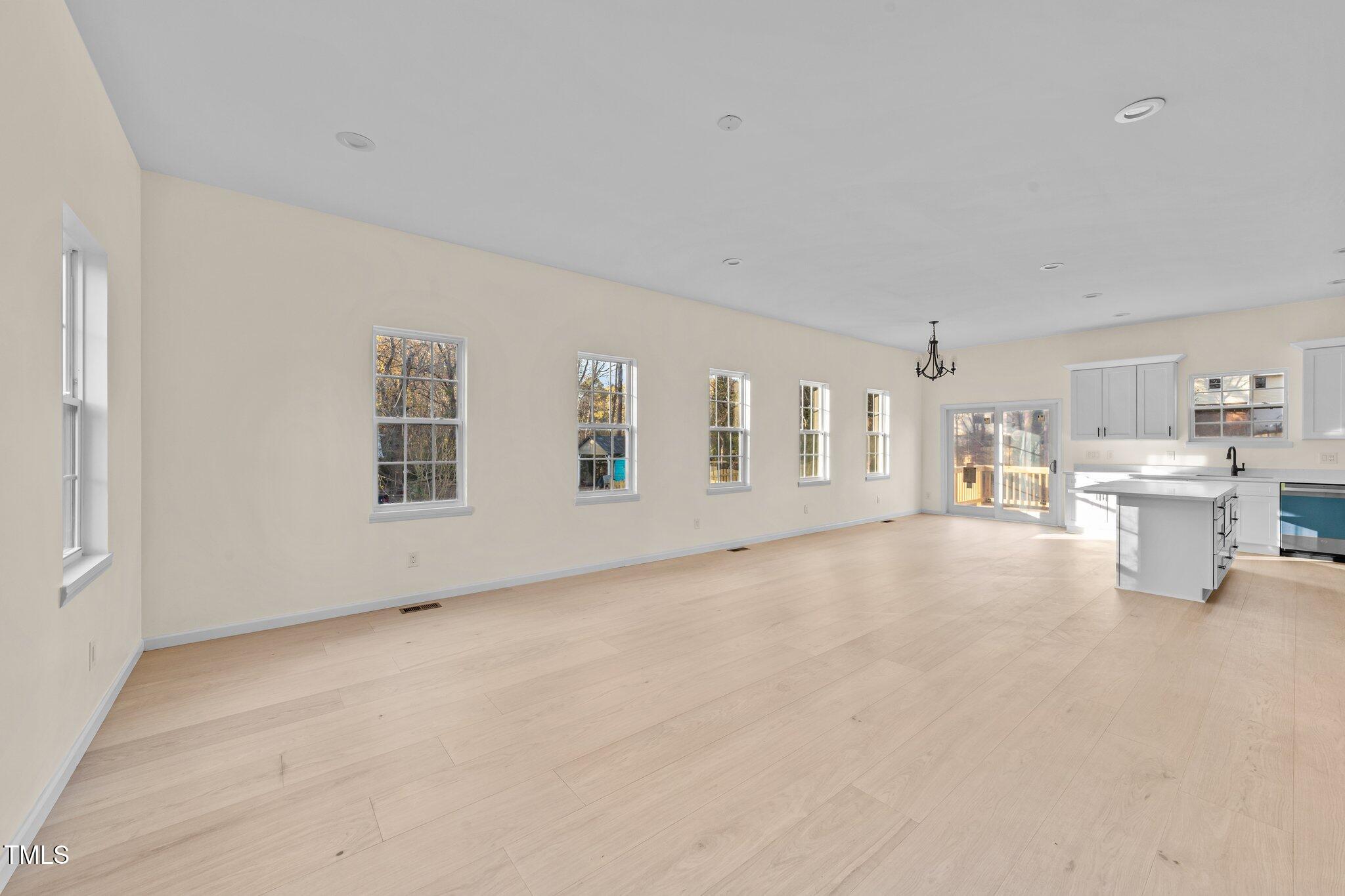 612 Lakeview Drive