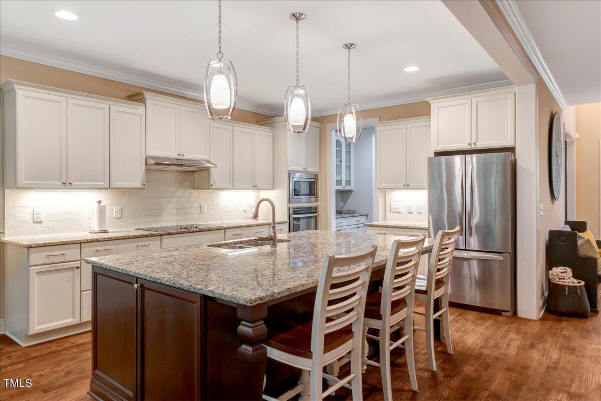 3650 Brooks Bend