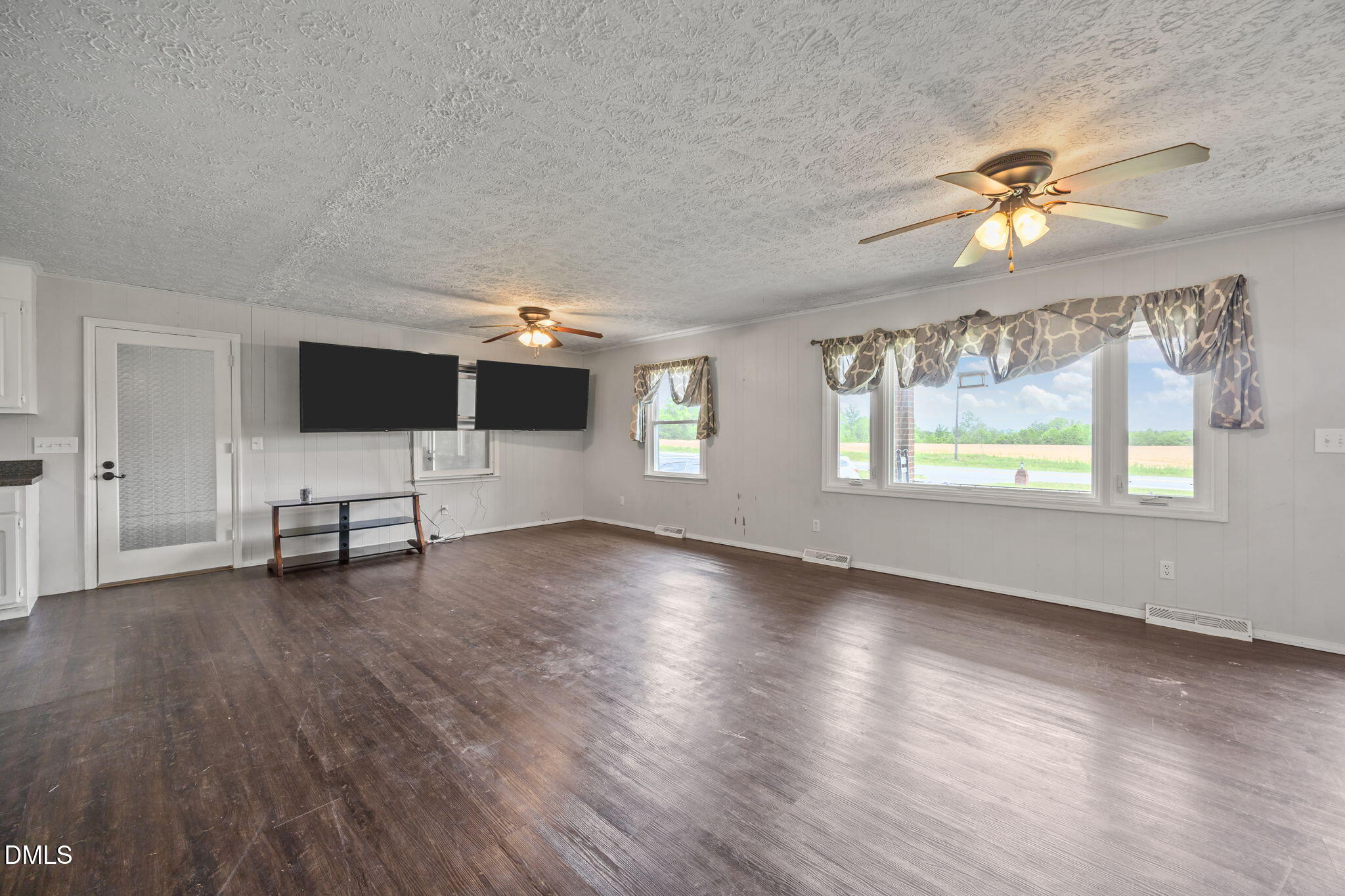 786 Dick Holeman Road