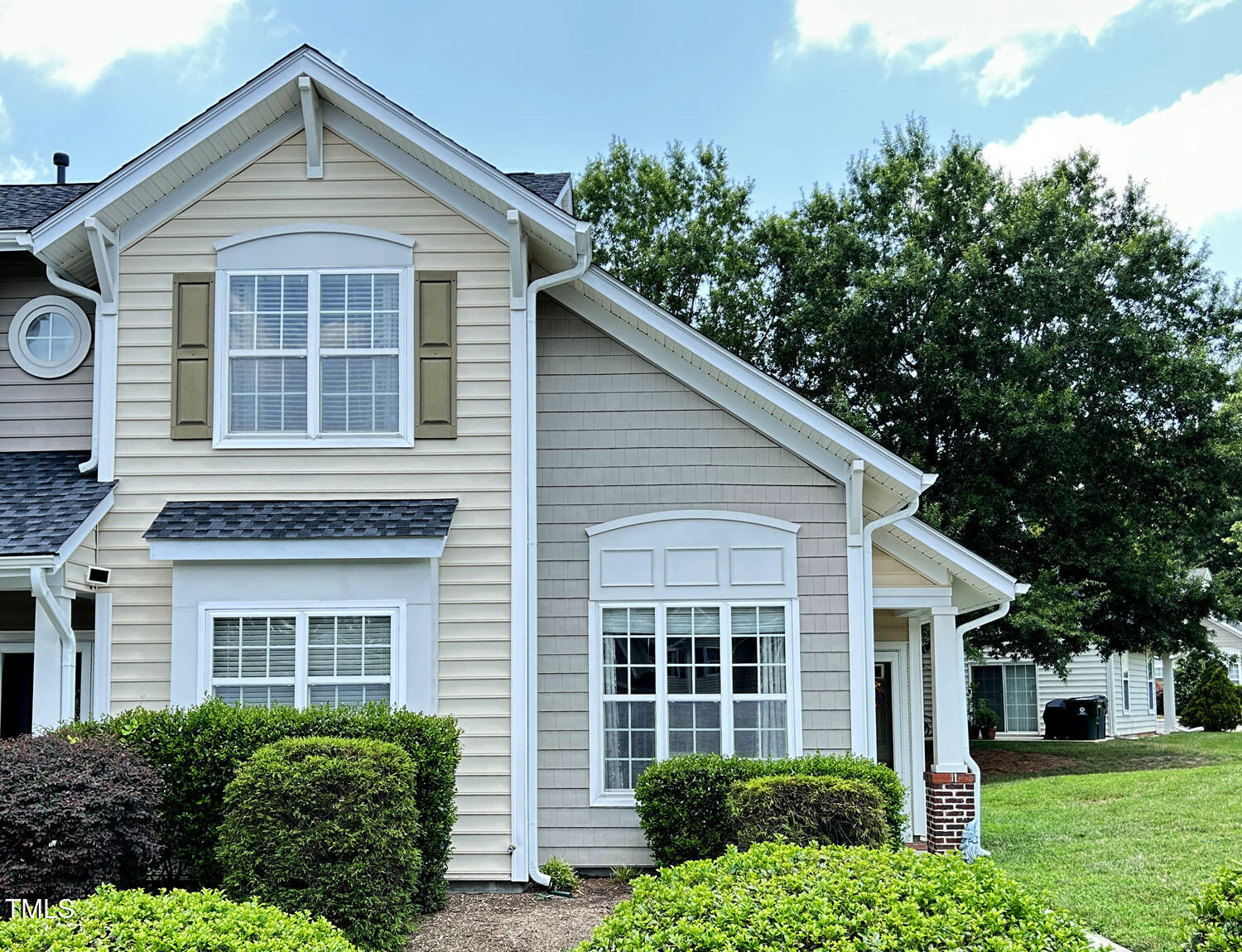 1121 Hamlet Park Drive