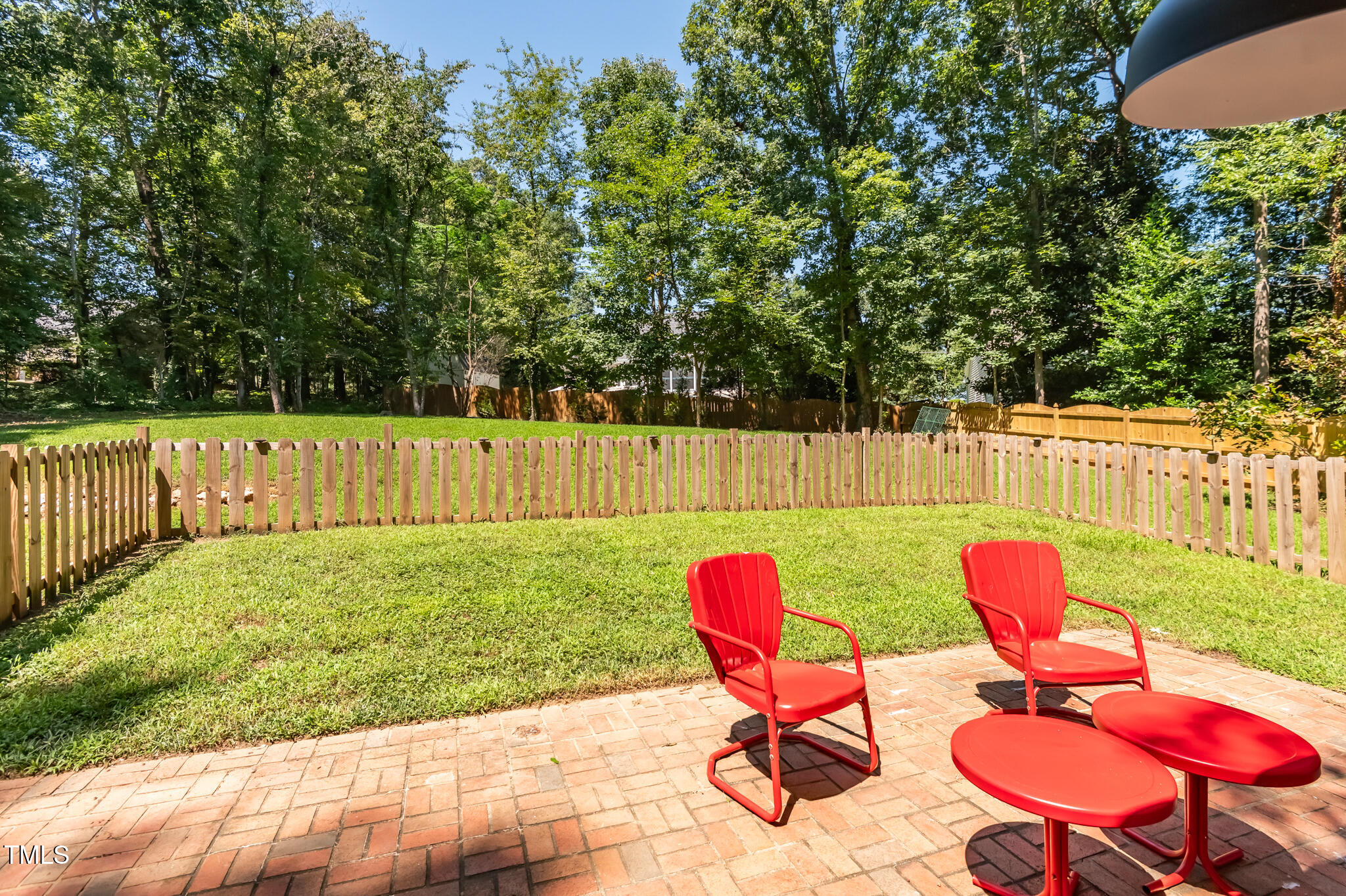 6709 Winding Trail