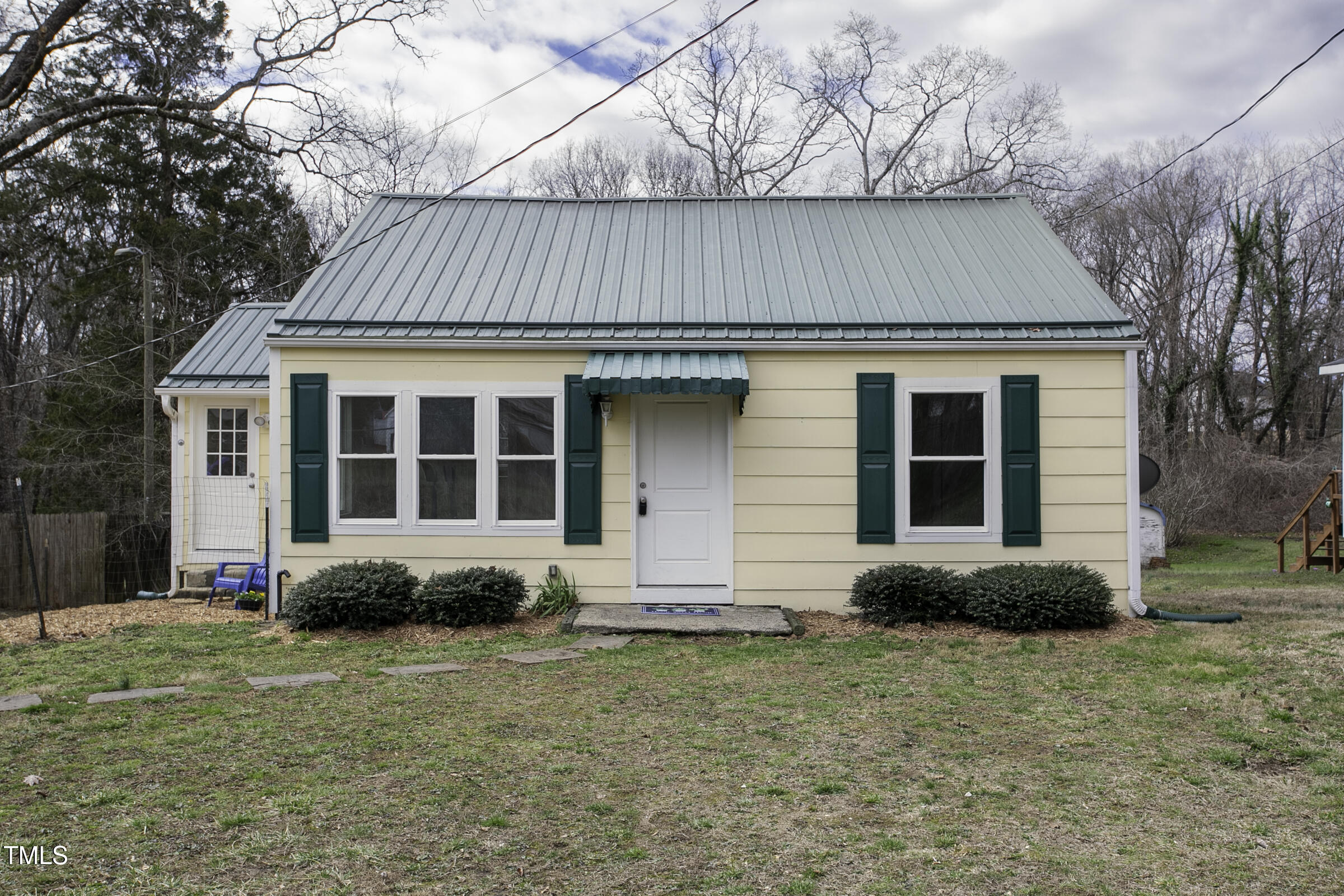 510 Short Street W
