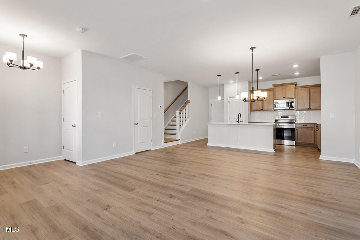 277 Chesapeake Commons Street 94
