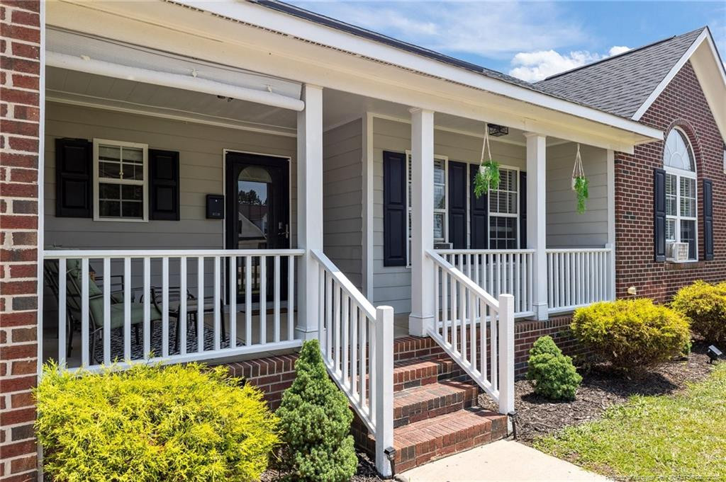 120 Blue Water Drive