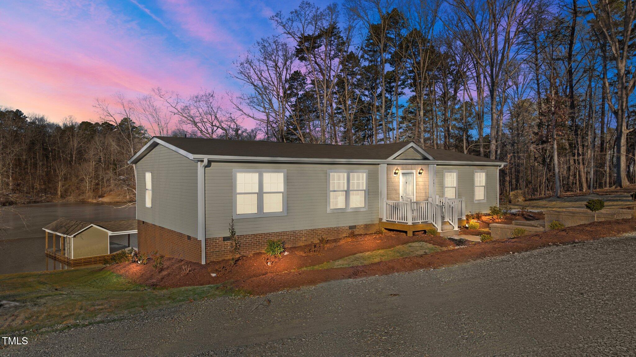 261 Willifords Pt Drive