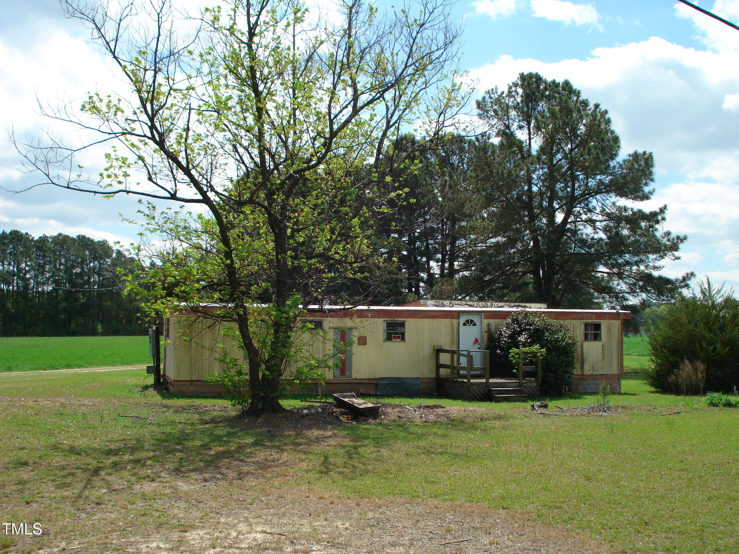 1471 Aquilla Road