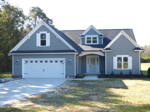 636 Tart Town Road Dunn NC 28334