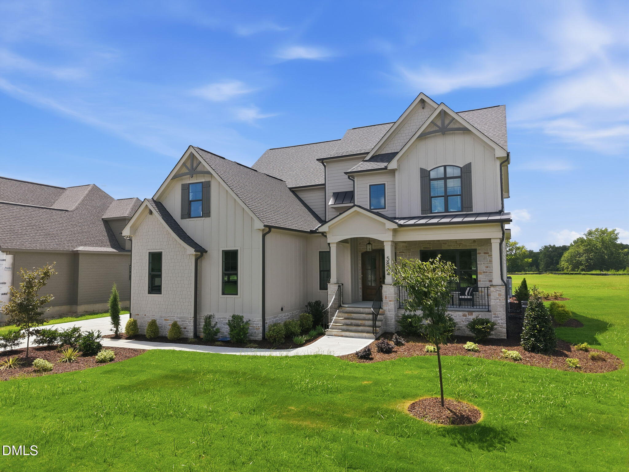 5824 Carriage Gate Drive