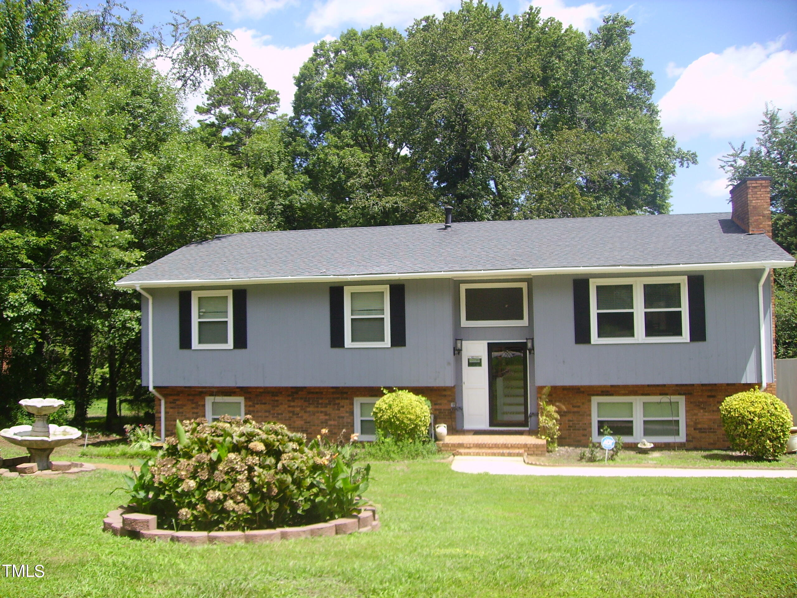 View Raleigh, NC 27603 house