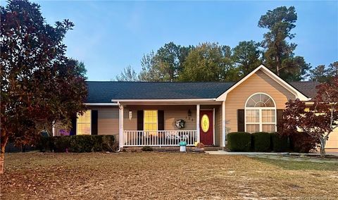 A home in Raeford