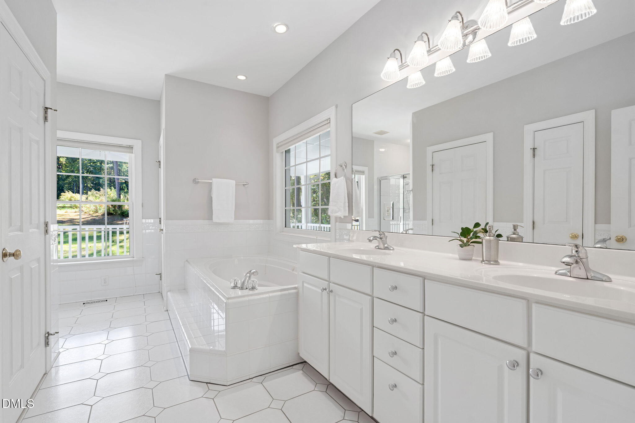 New Hill, North Carolina 27562, United States, 3 Bedrooms Bedrooms, ,4 BathroomsBathrooms,Residential,Active,236560