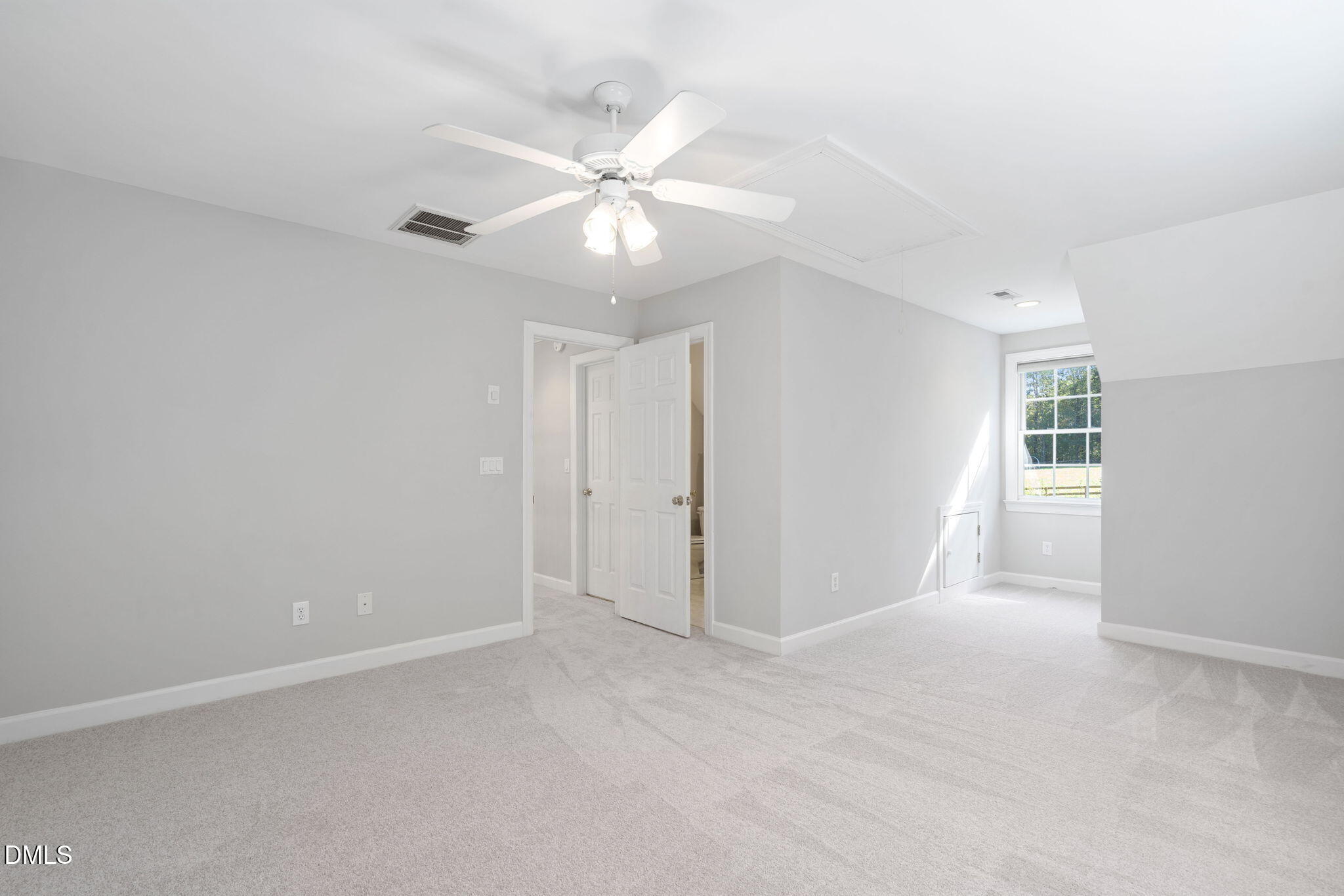 New Hill, North Carolina 27562, United States, 3 Bedrooms Bedrooms, ,4 BathroomsBathrooms,Residential,Active,236560