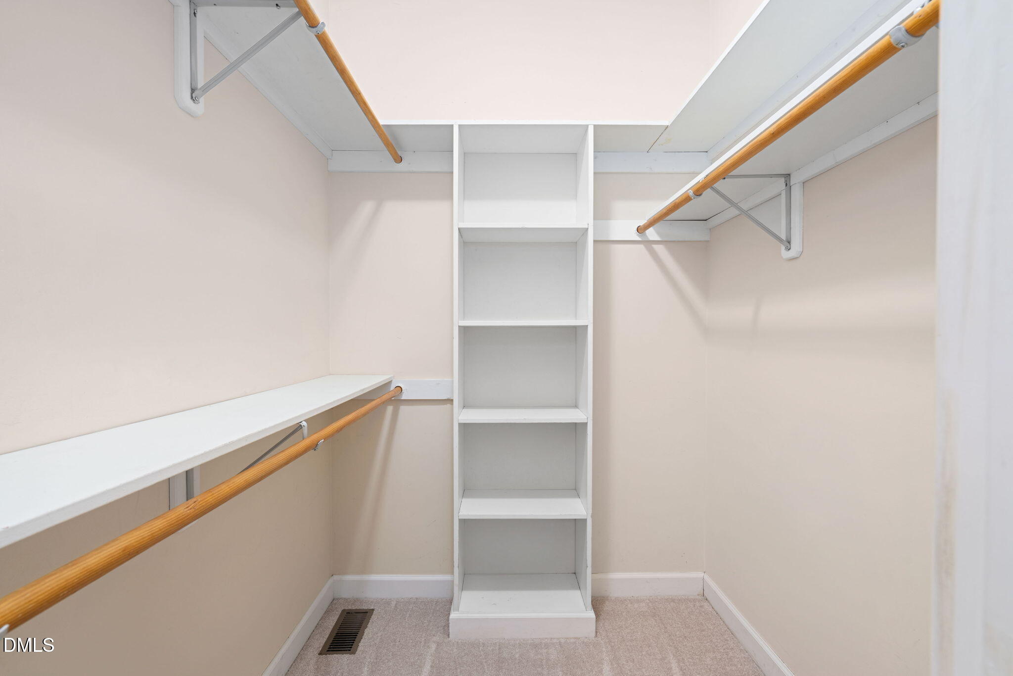 New Hill, North Carolina 27562, United States, 3 Bedrooms Bedrooms, ,4 BathroomsBathrooms,Residential,Active,236560