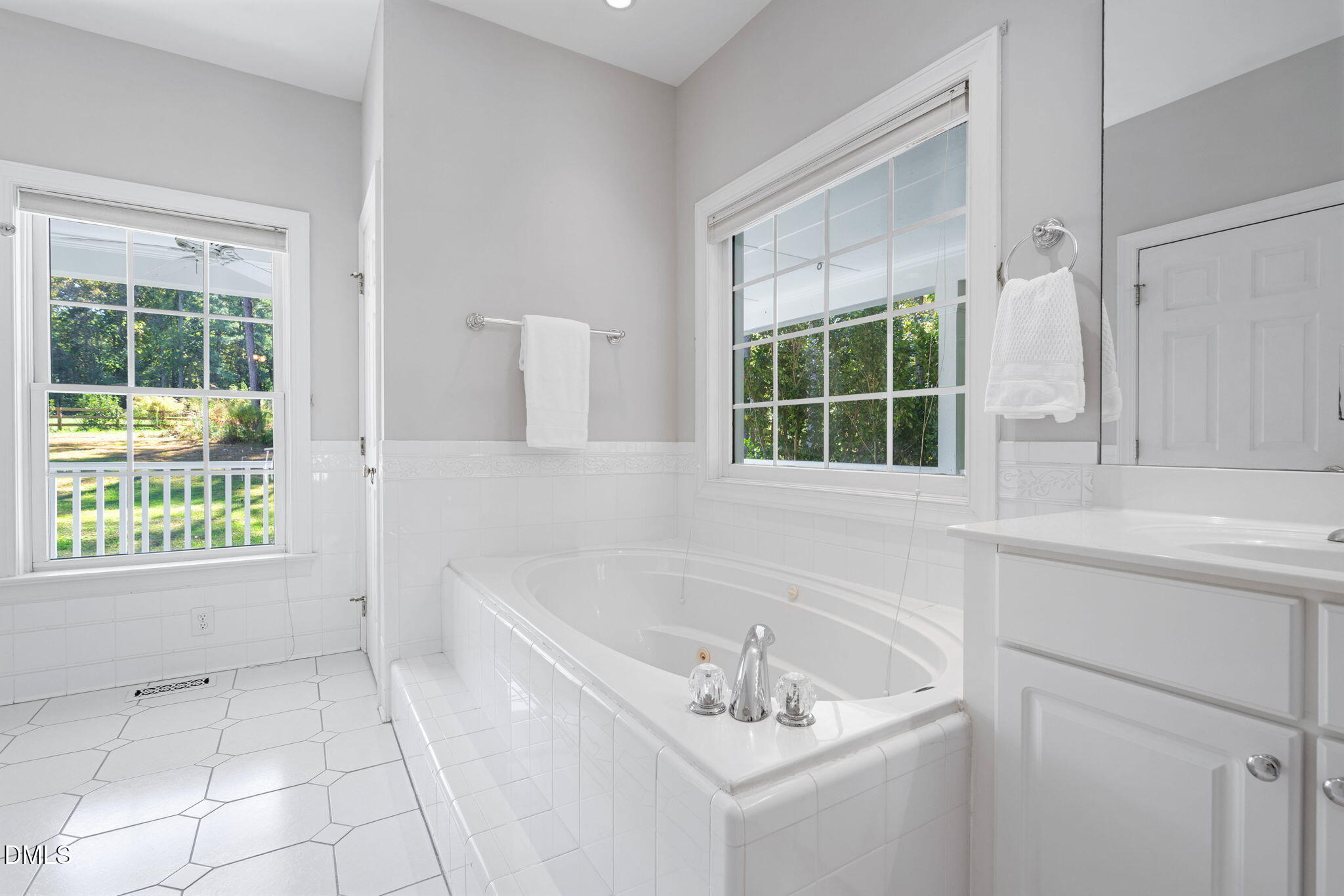 New Hill, North Carolina 27562, United States, 3 Bedrooms Bedrooms, ,4 BathroomsBathrooms,Residential,Active,236560