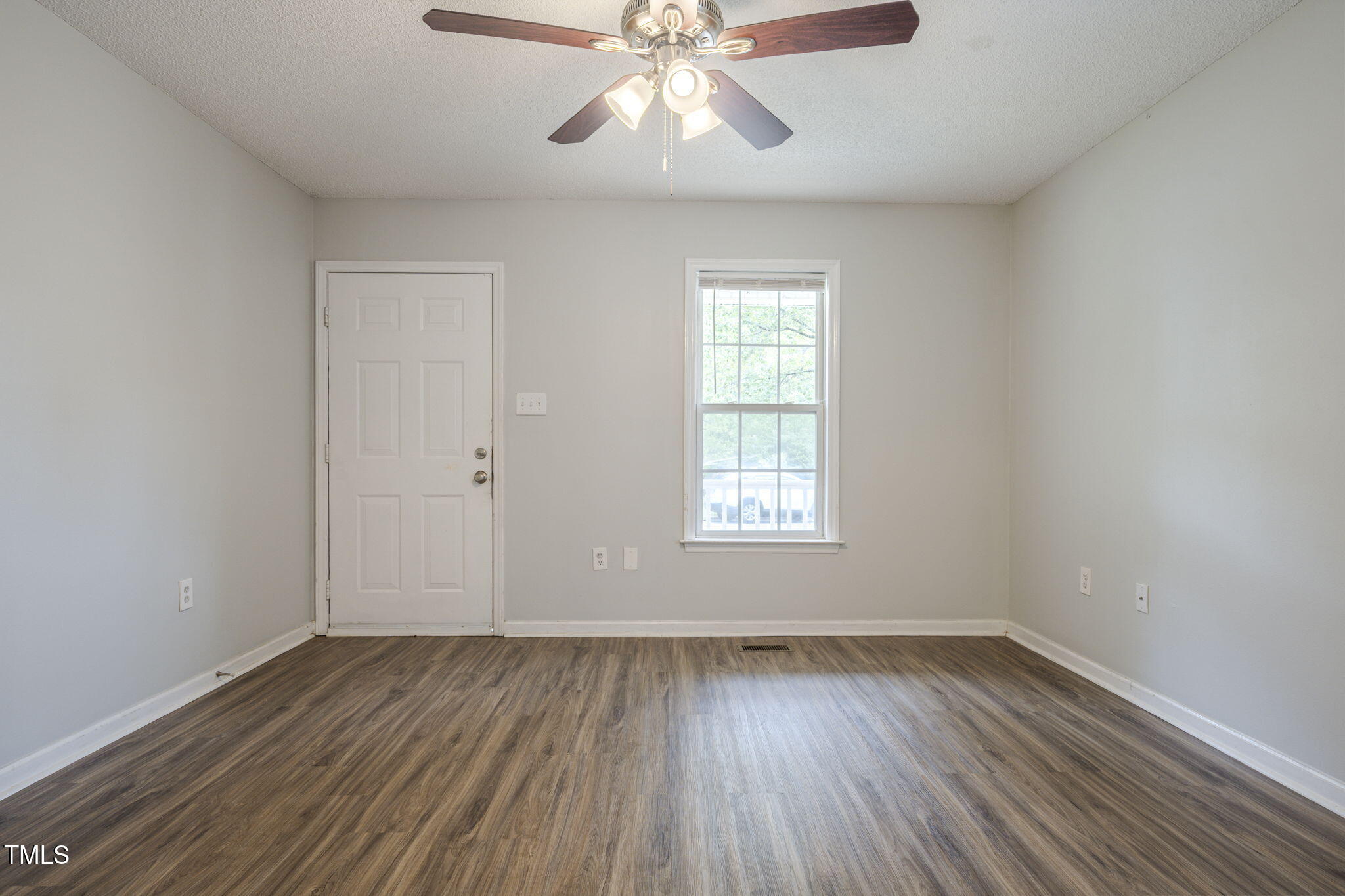321 Cross Hill Lane