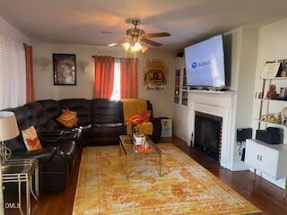 16 S Hillsborough Street