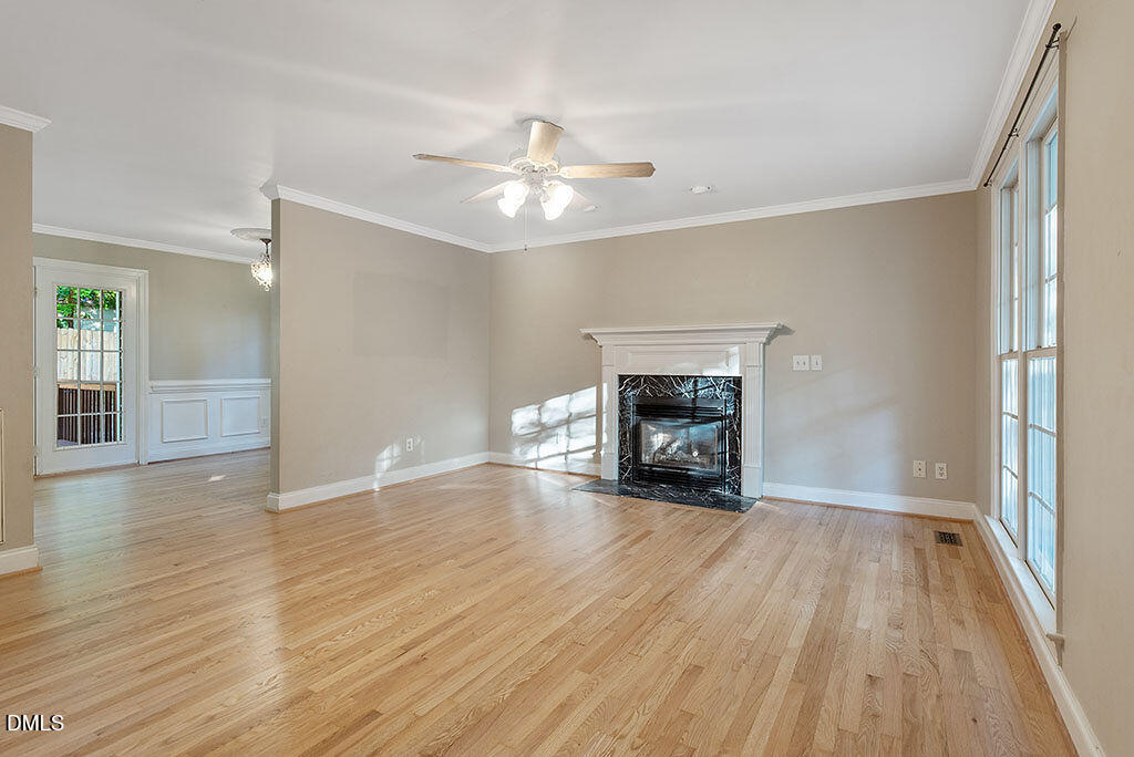 229 Whistling Swan Drive