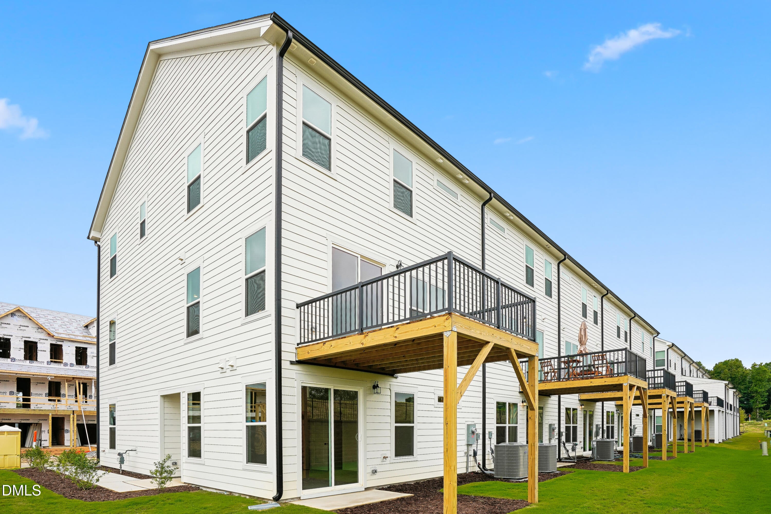 51 E Tiger Lily Trail