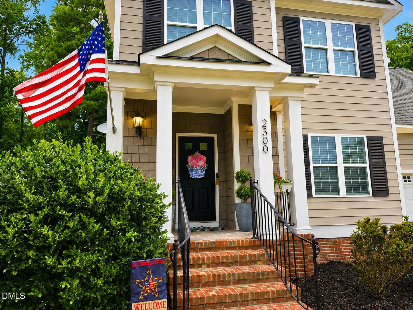 2300 Larkhaven Court