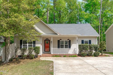 Photo of 989 Whistling Wind, Sanford, NC 27332 (MLS # 10160303)