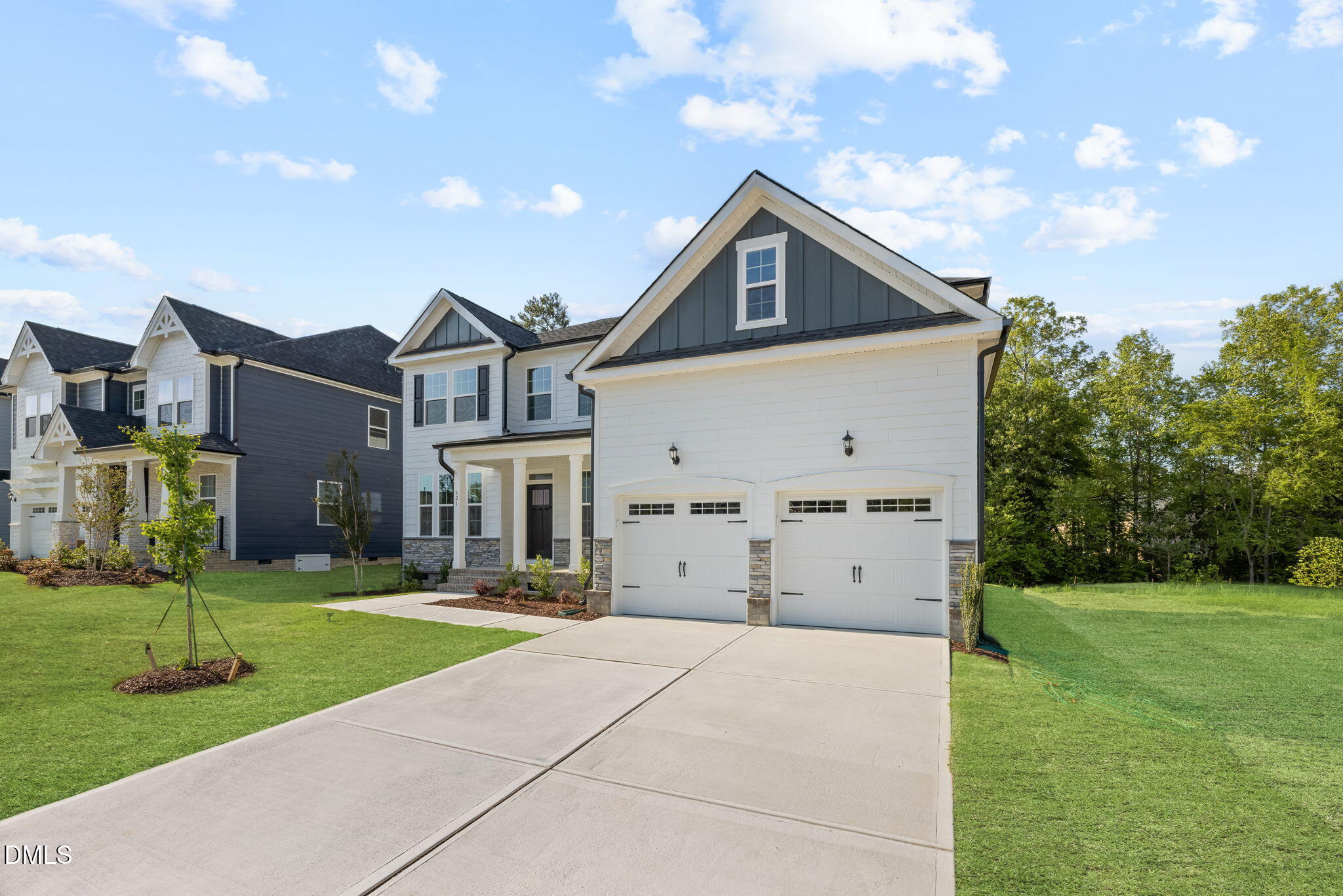 621 Metroliner Place