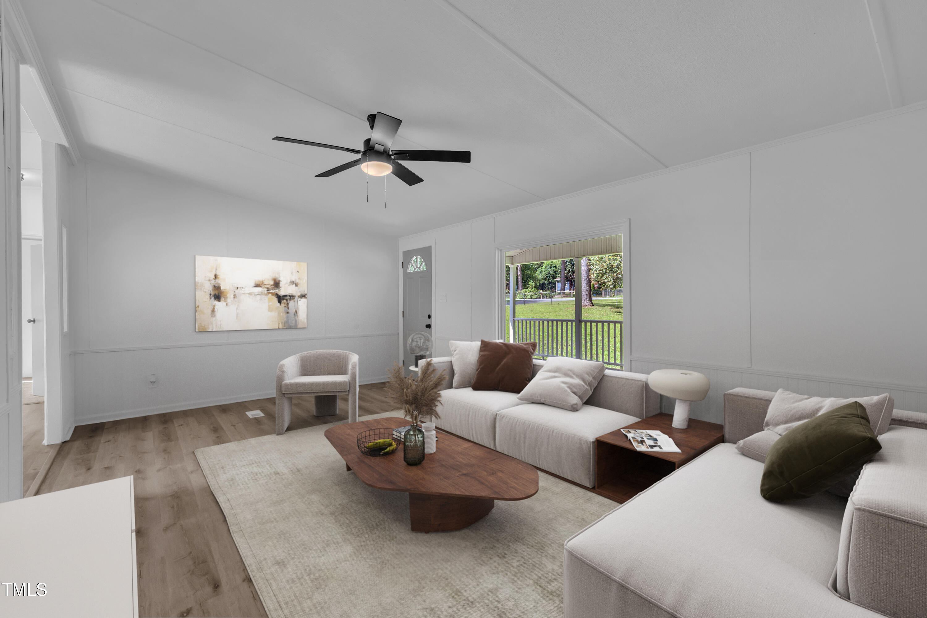 2304 Lonnie Circle