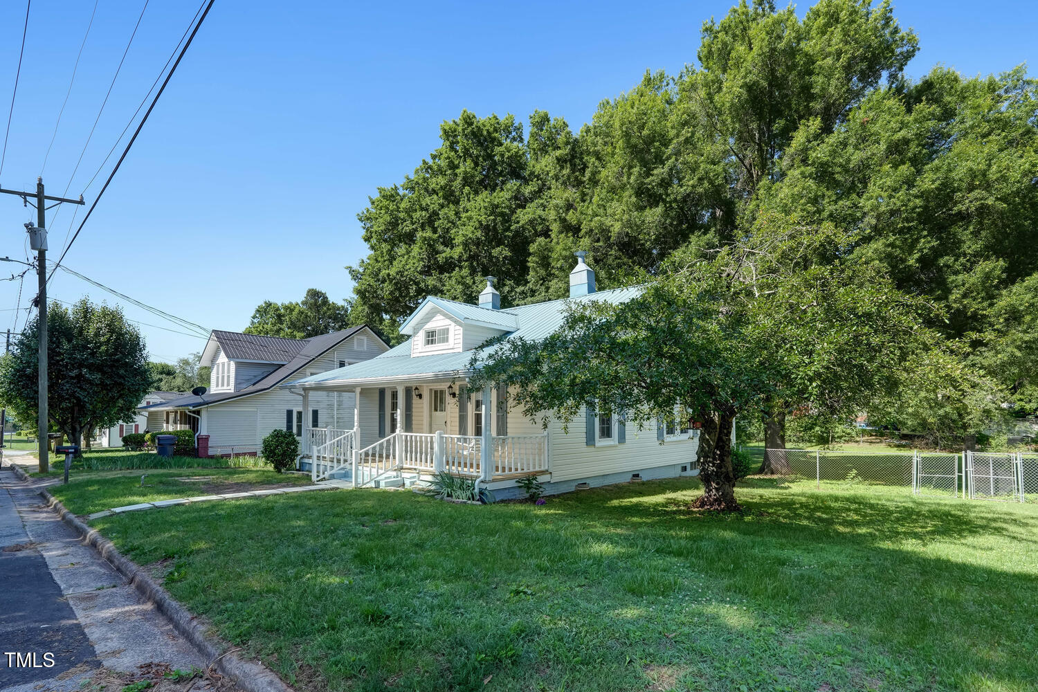 1014 Walnut Street