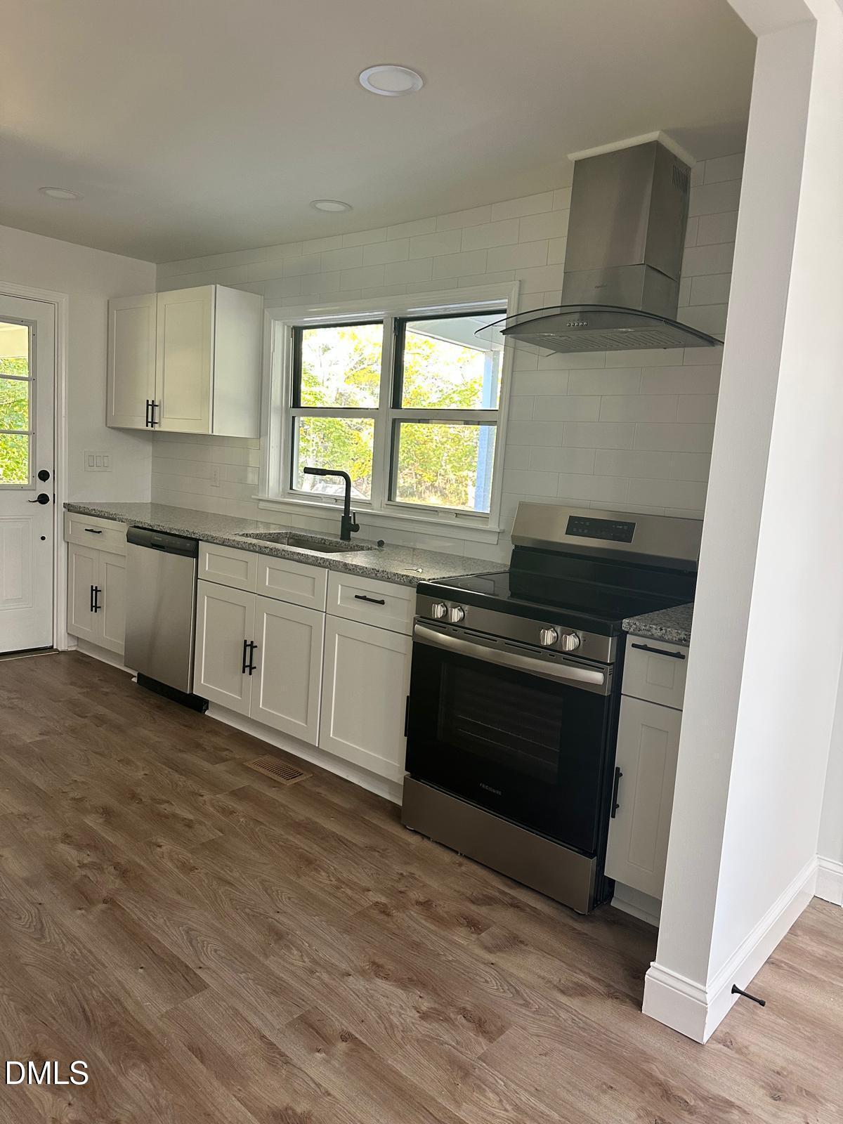 16 Summer Ridge Road