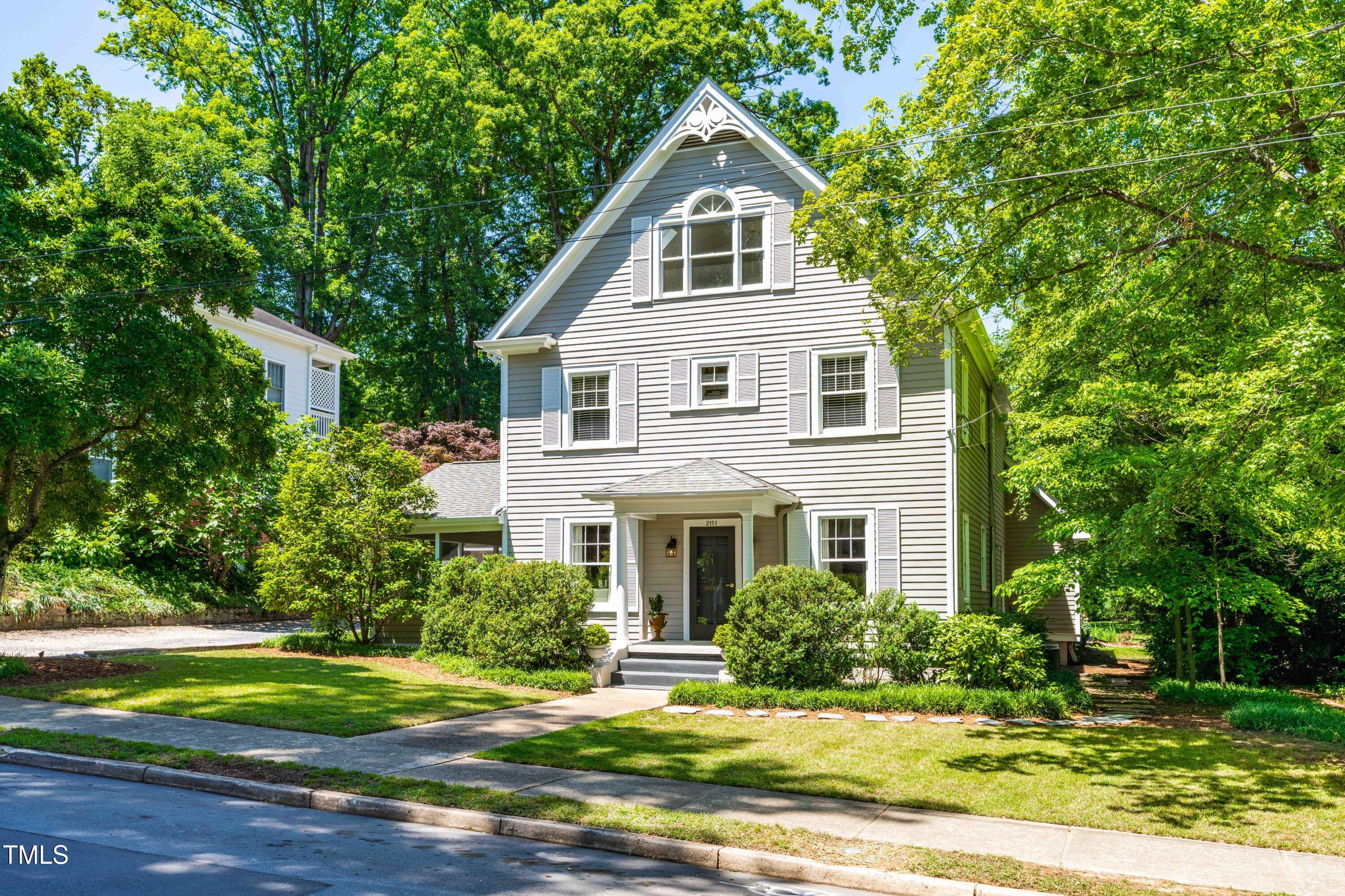 2111 Woodland Avenue