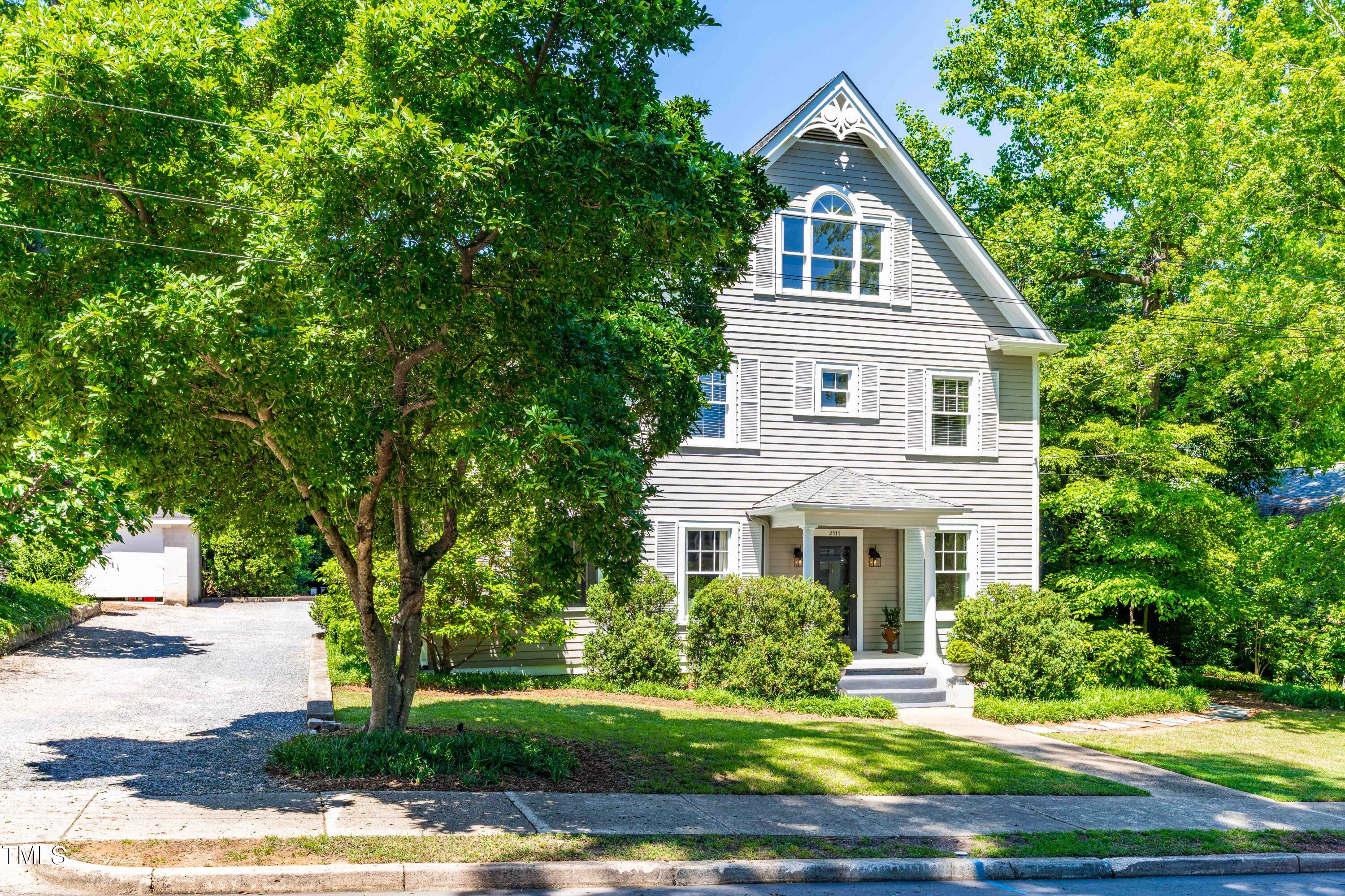 2111 Woodland Avenue