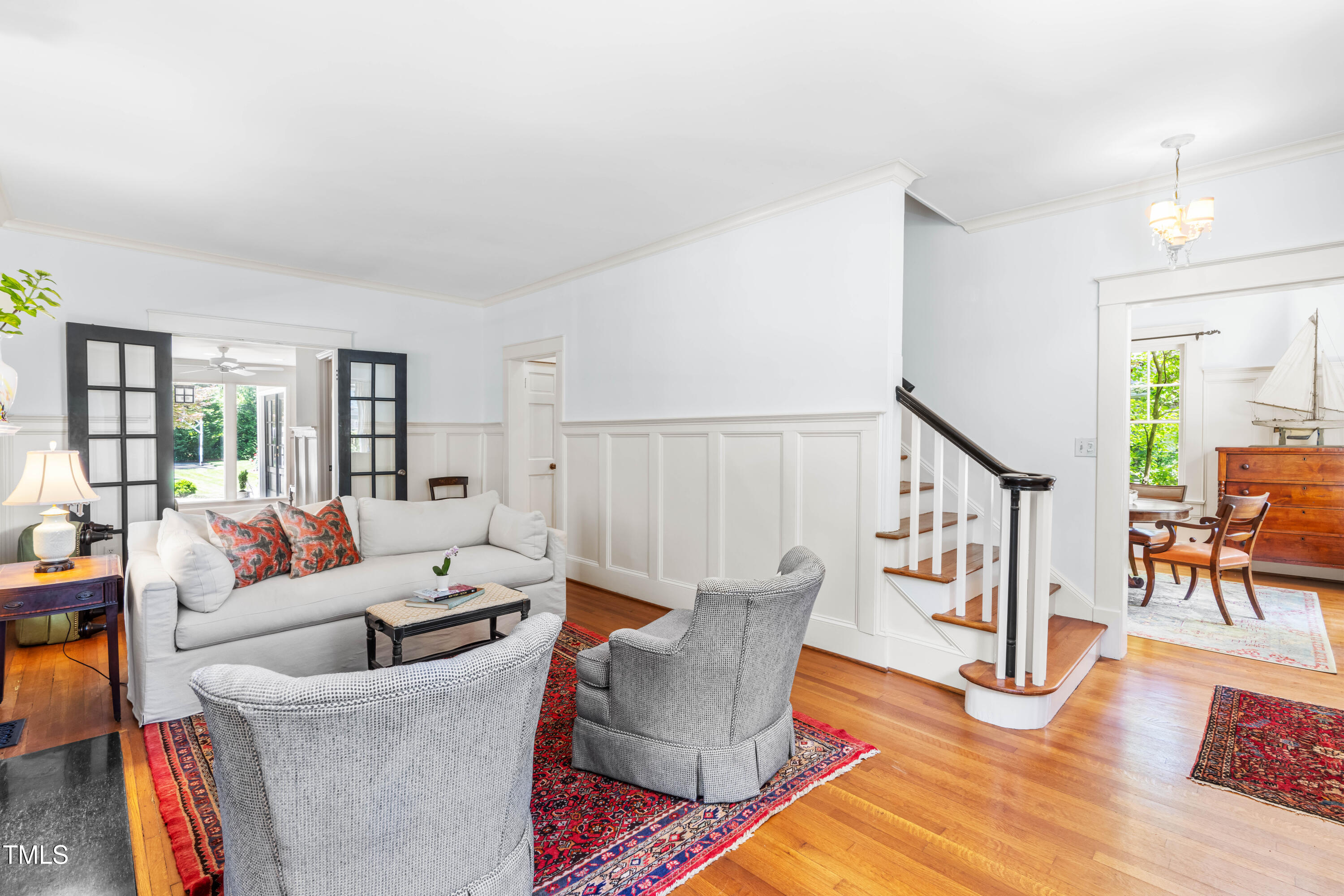2111 Woodland Avenue