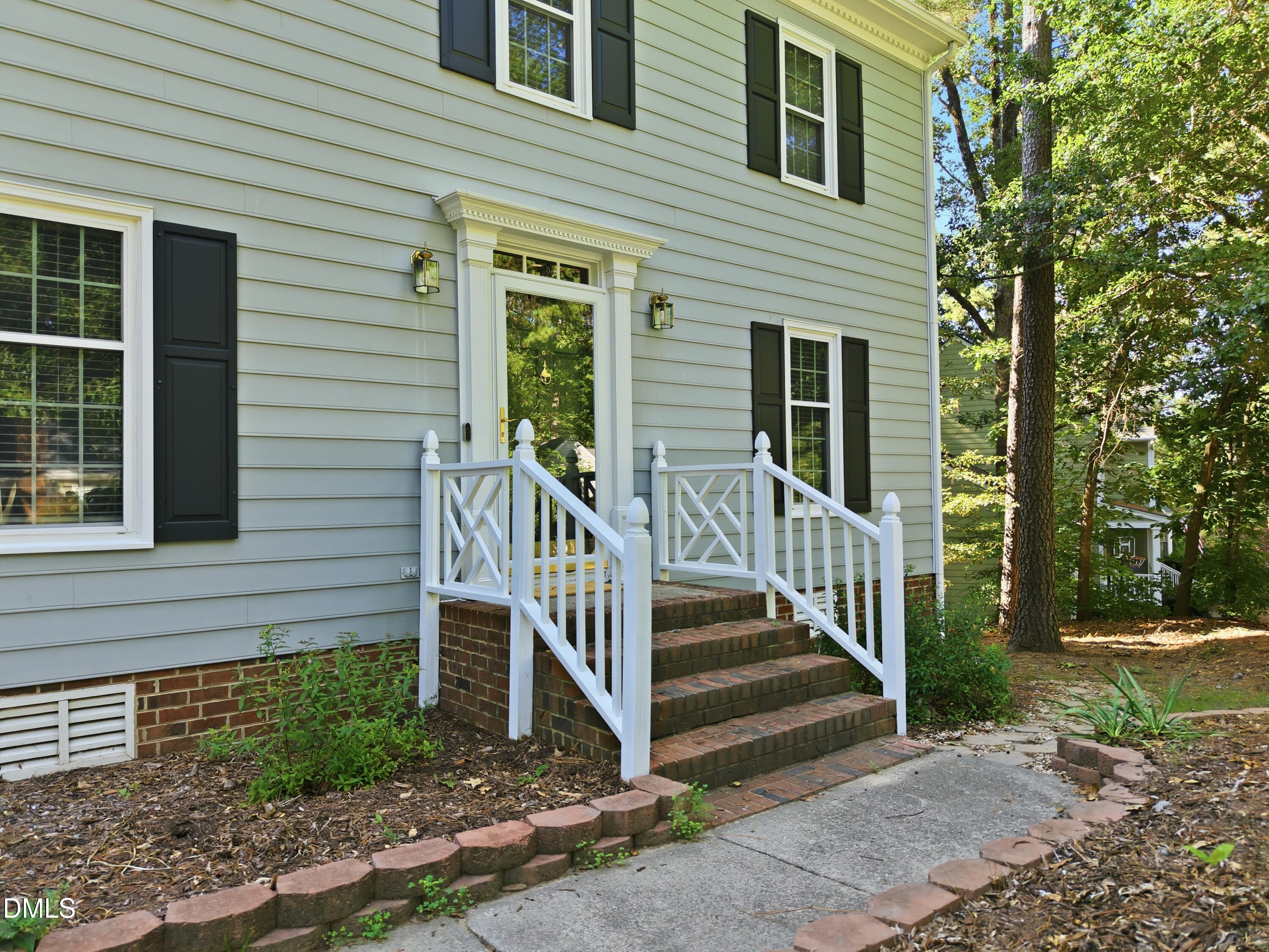 7 Cobbleridge Court