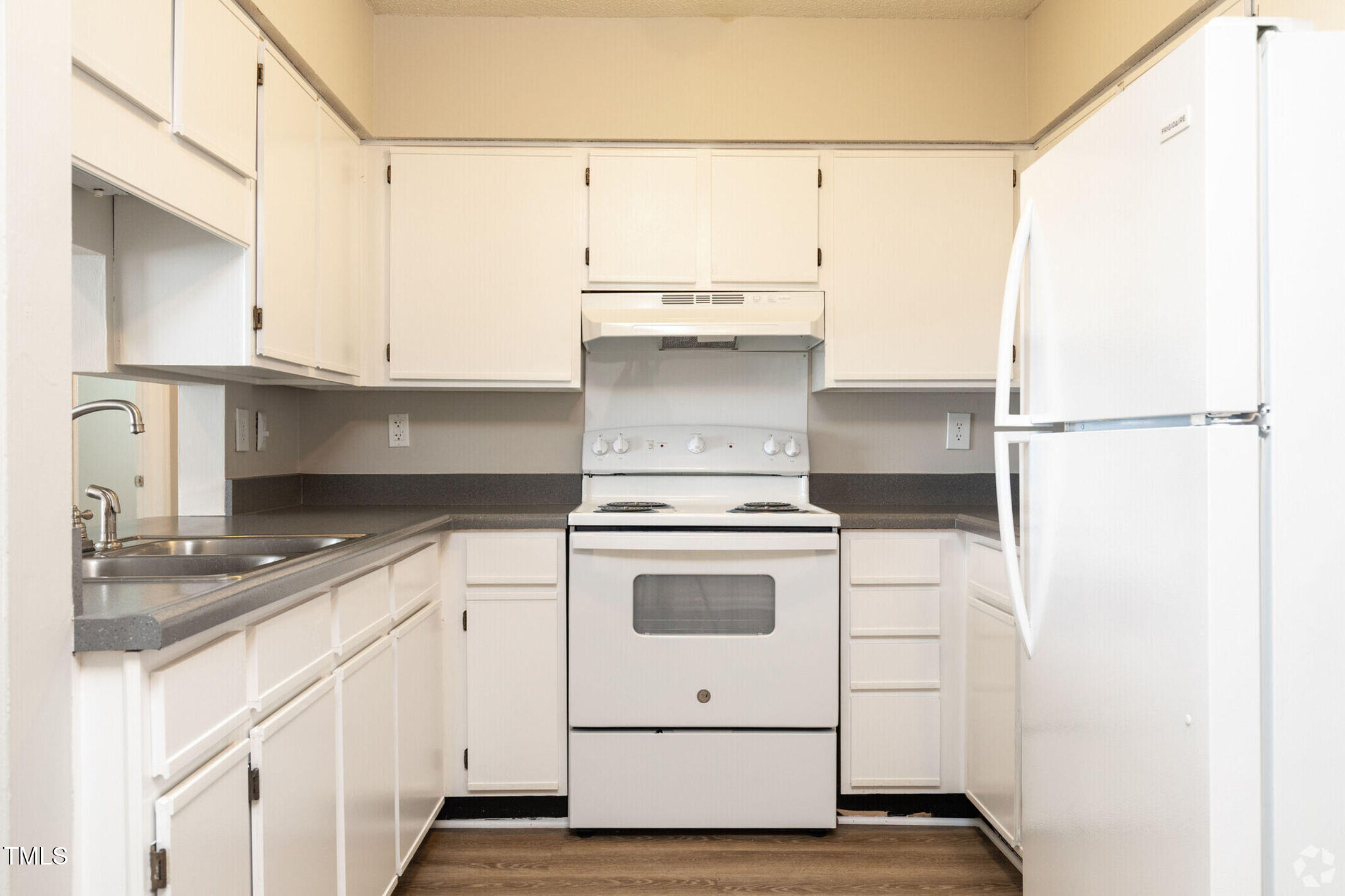 Hillsborough, North Carolina 27278, United States, 2 Bedrooms Bedrooms, ,1 BathroomBathrooms,Residential,Active,97182
