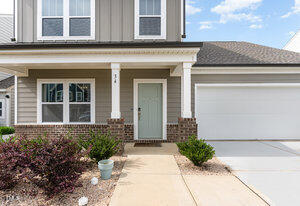 34 Tanglewood Place