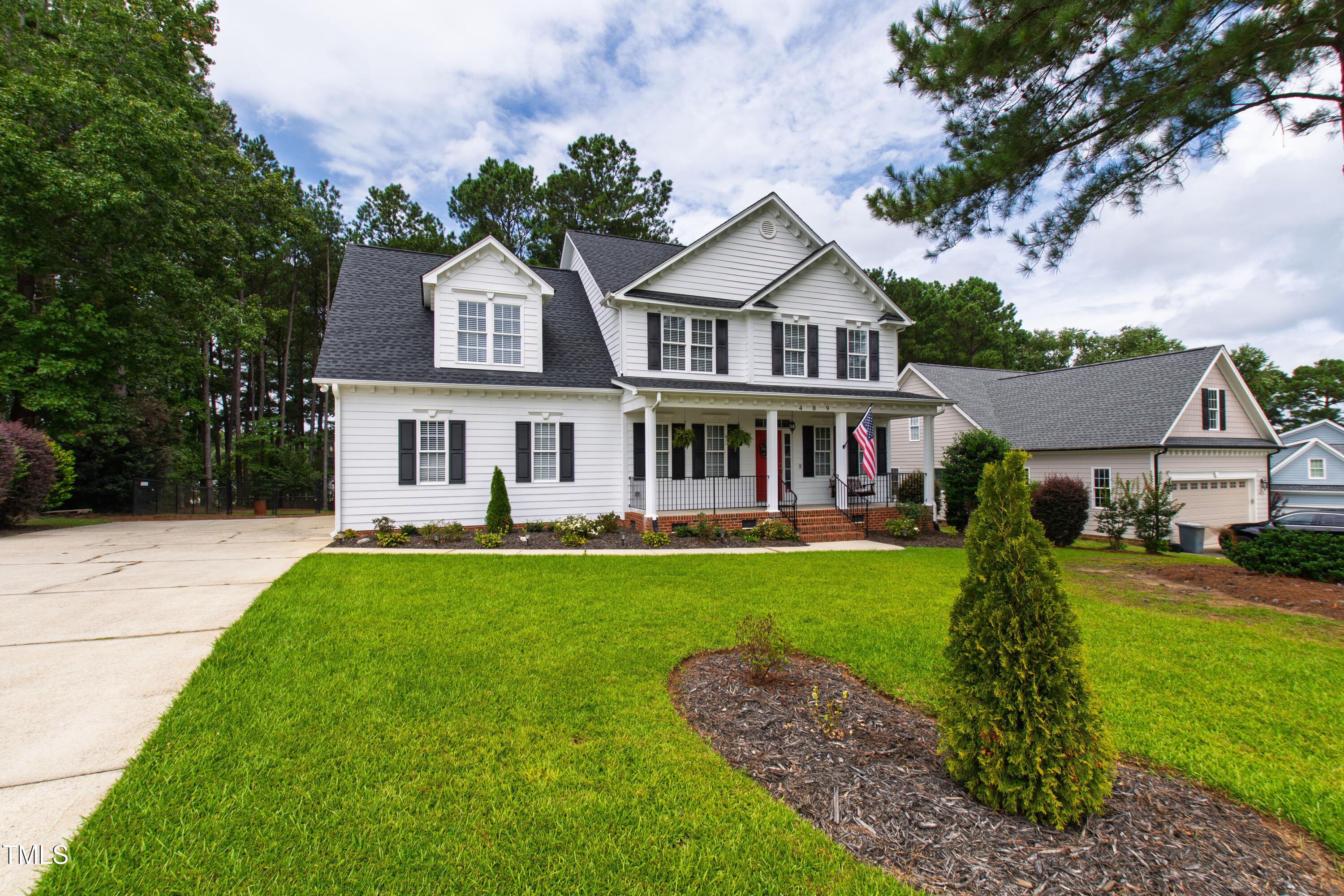 409 Broadmoor Way