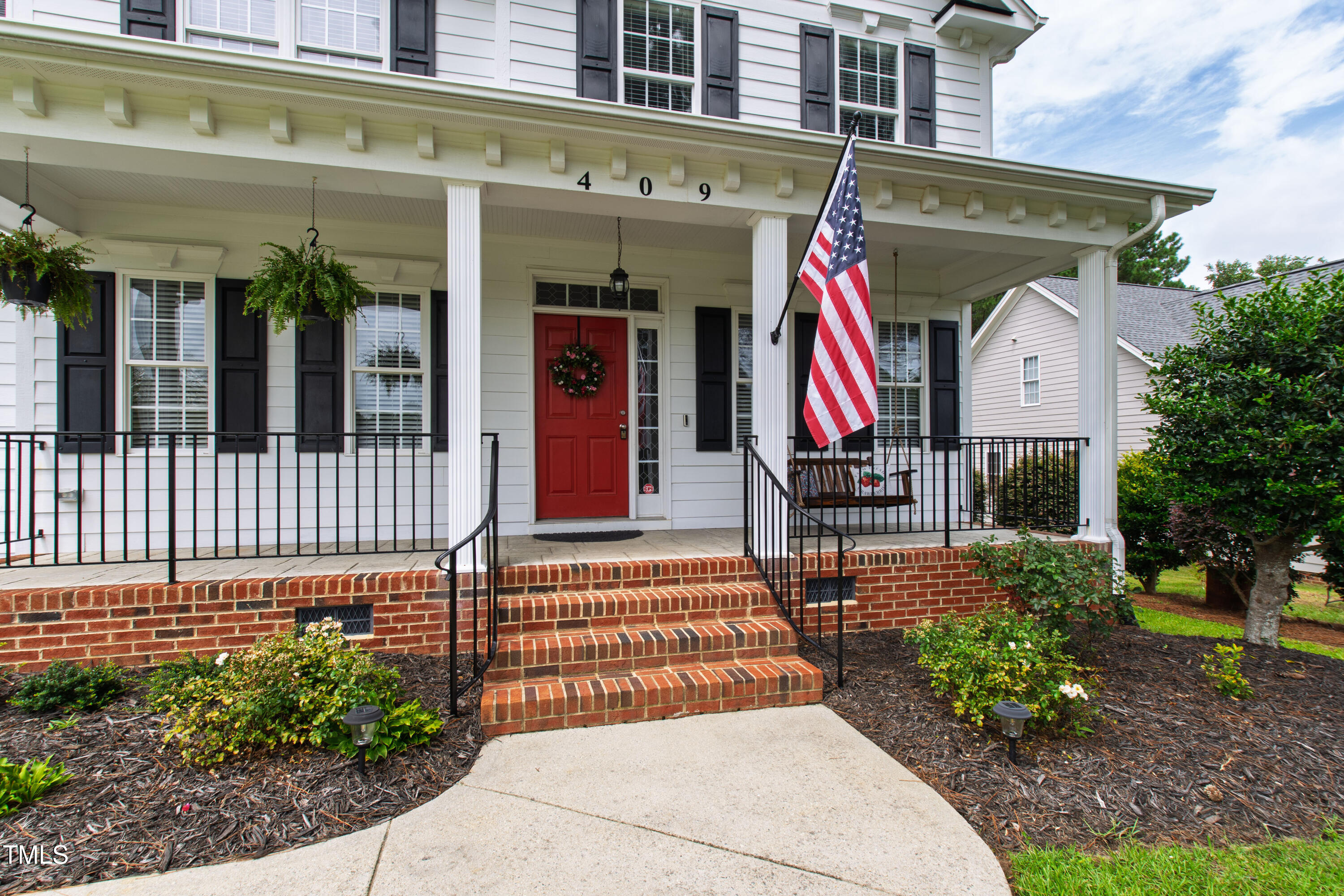 409 Broadmoor Way
