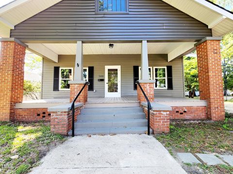 A home in Dunn