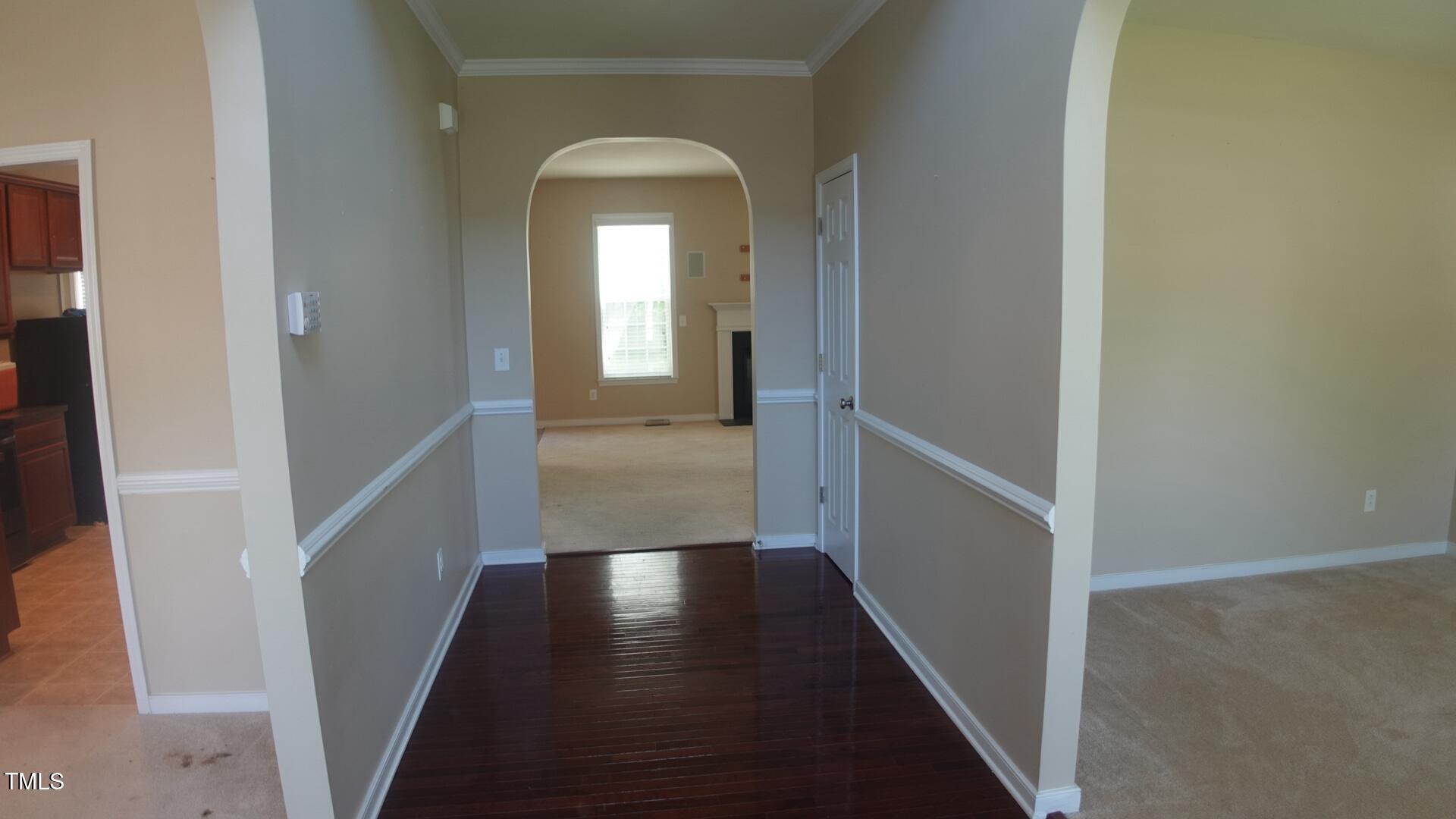 919 Middle Ground Avenue