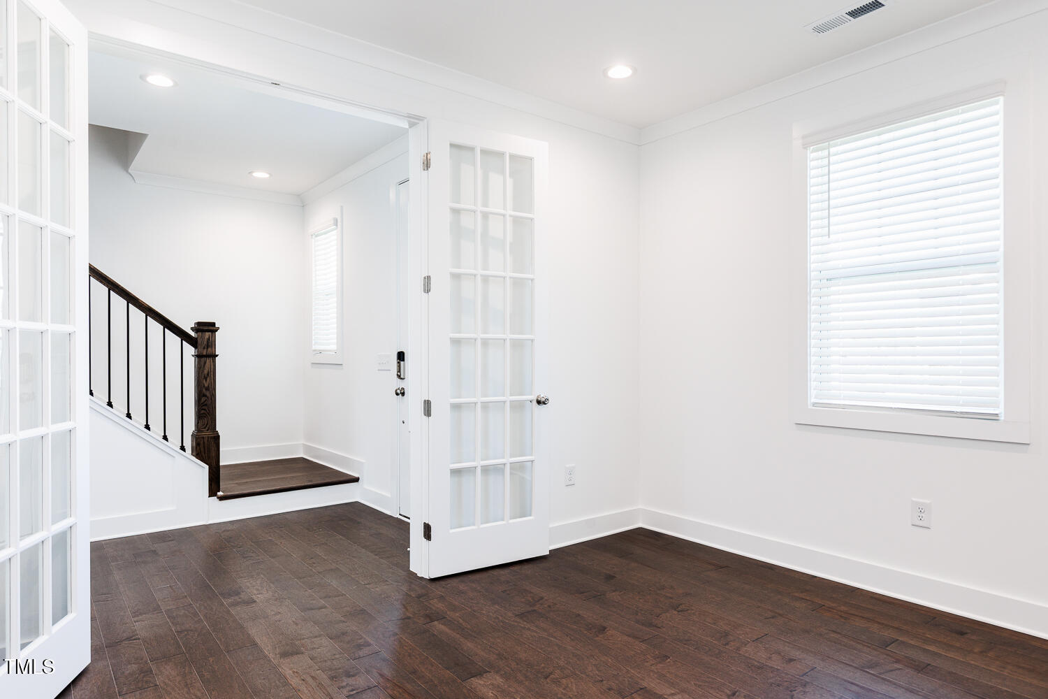 1904 Harrell Cv Court