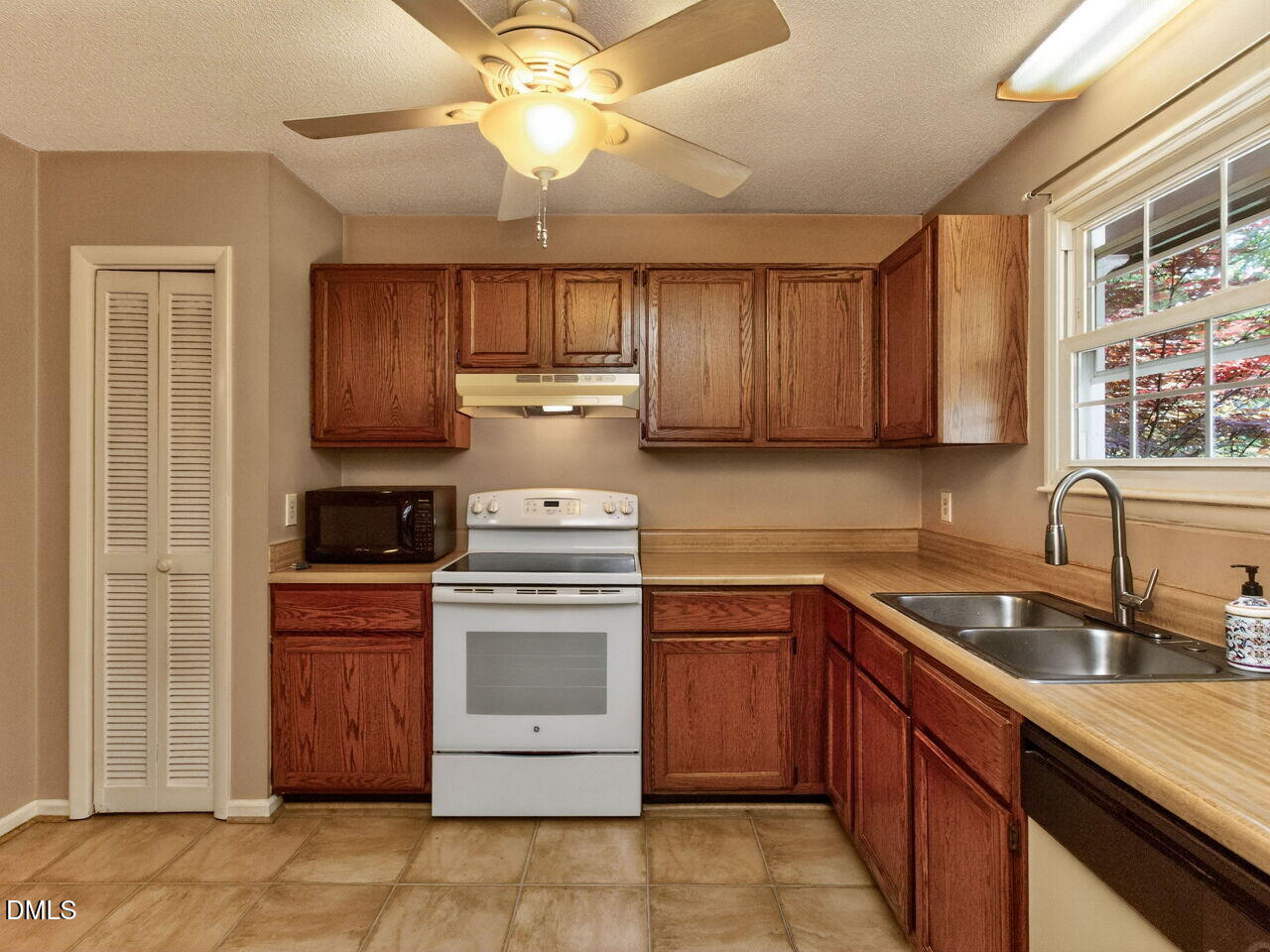 5410 Ridgeloch Place