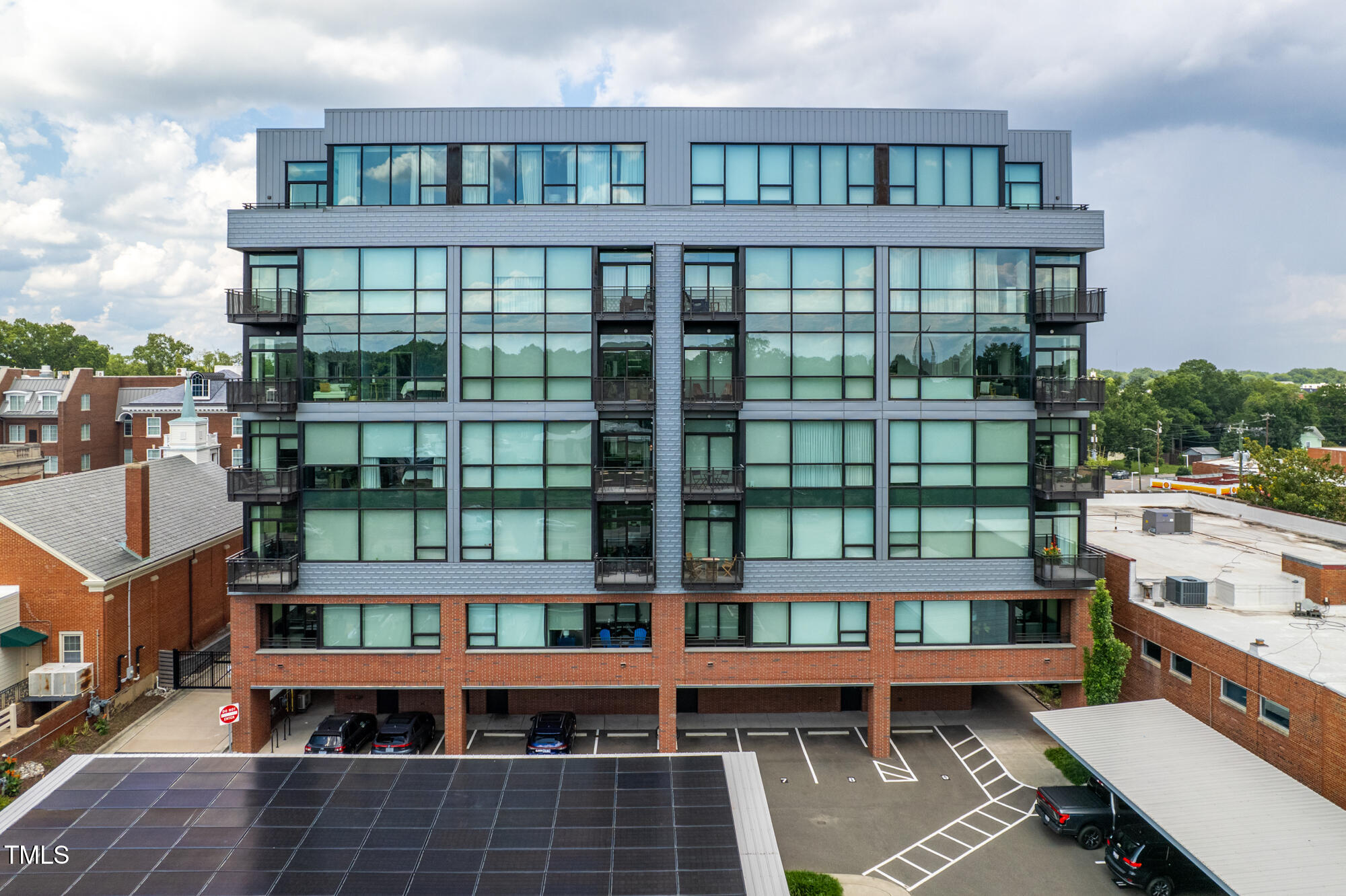 1105 W Main Street 506